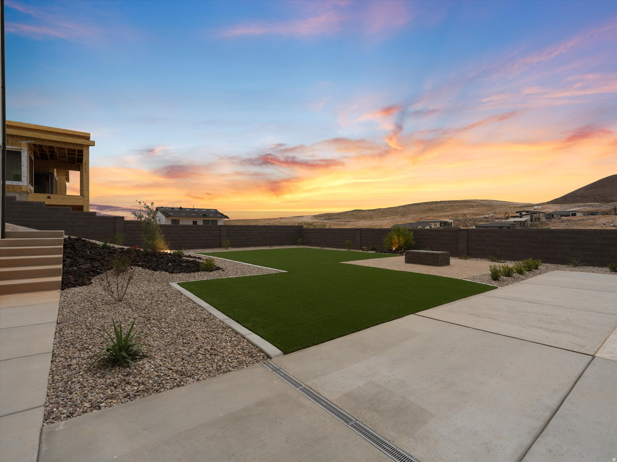 main property photo 79
