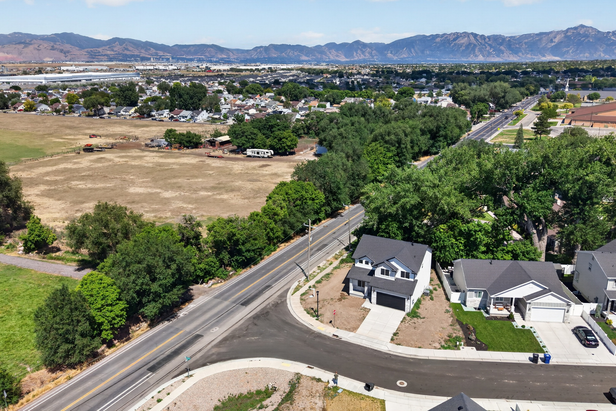 main property photo 32