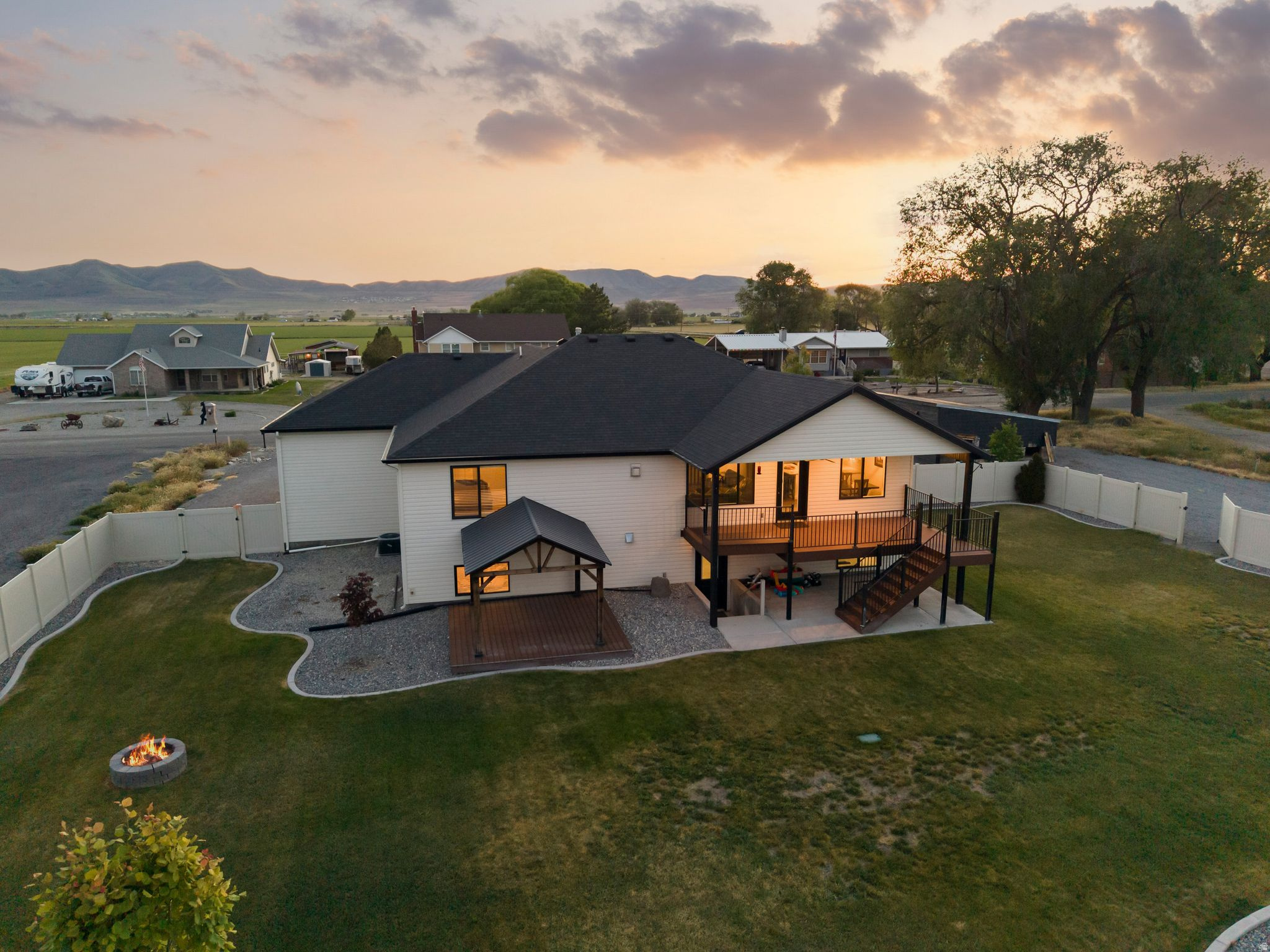 main property photo 66