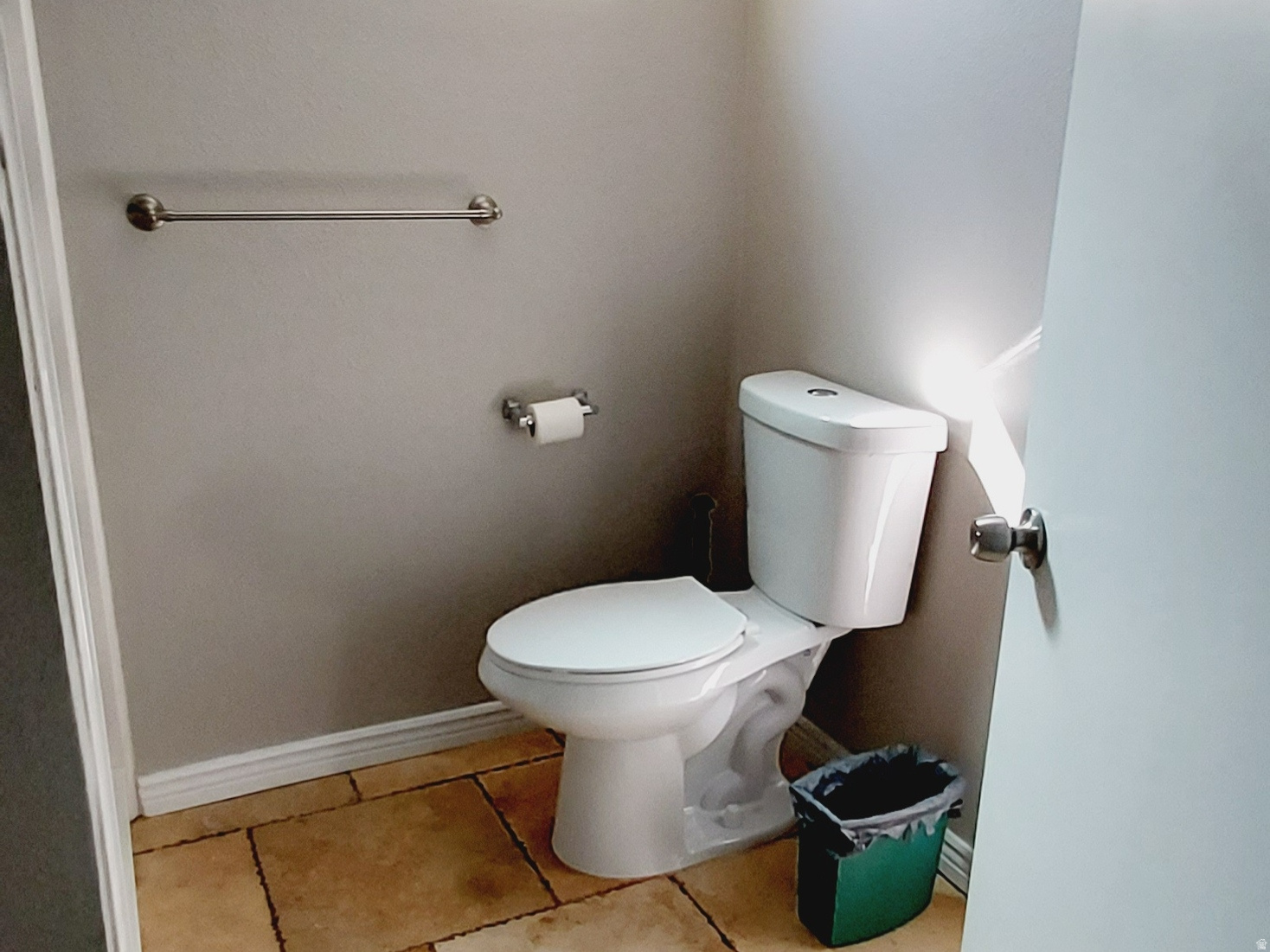 main property photo 6