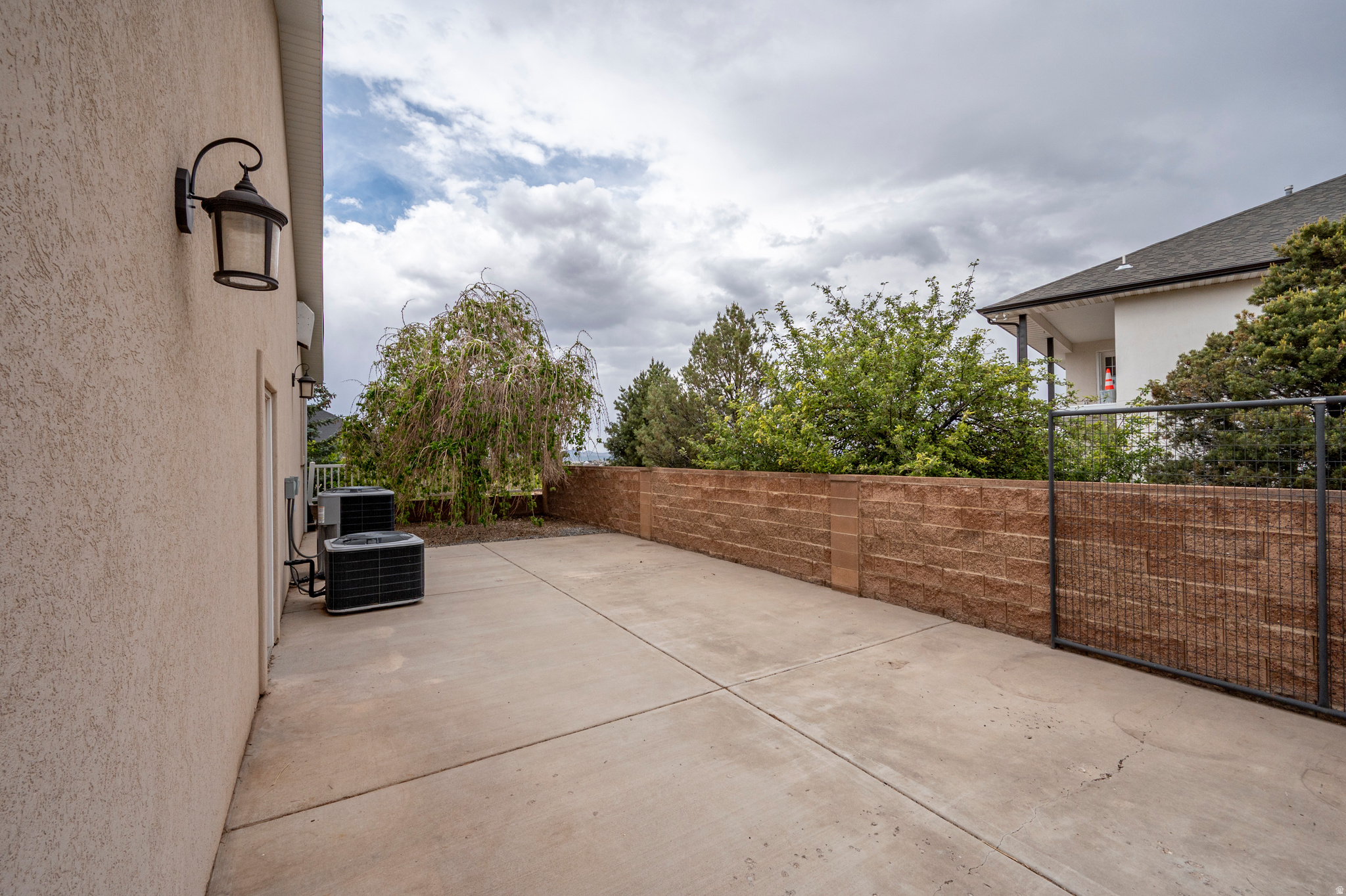 main property photo 59