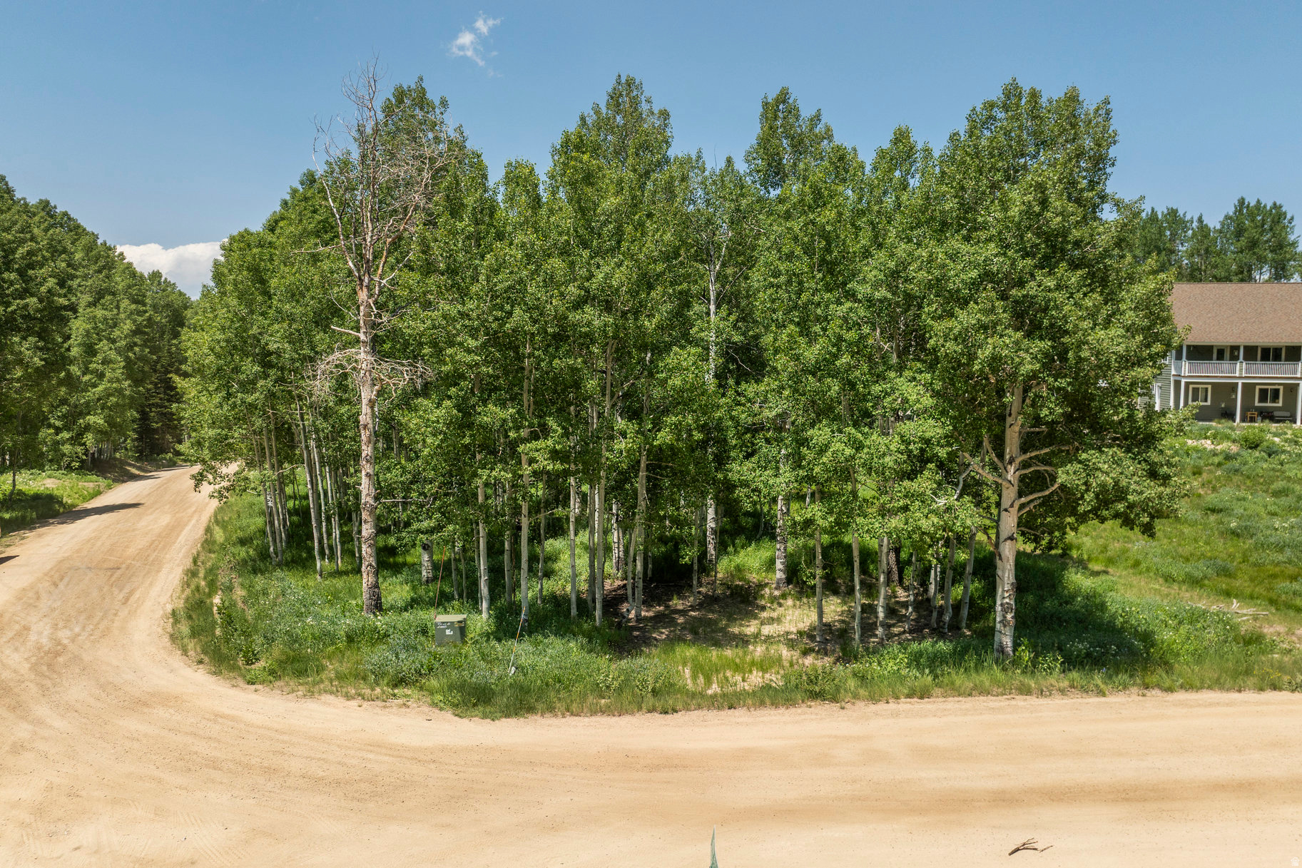 main property photo 15
