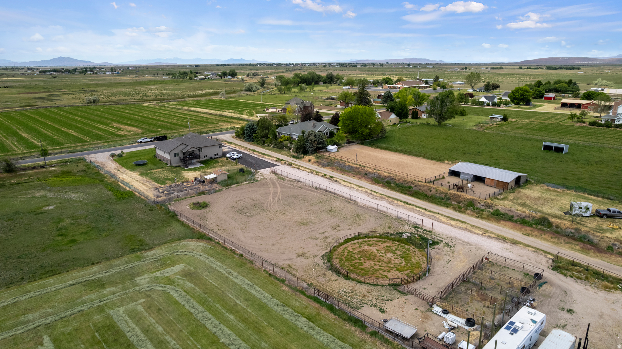 main property photo 9