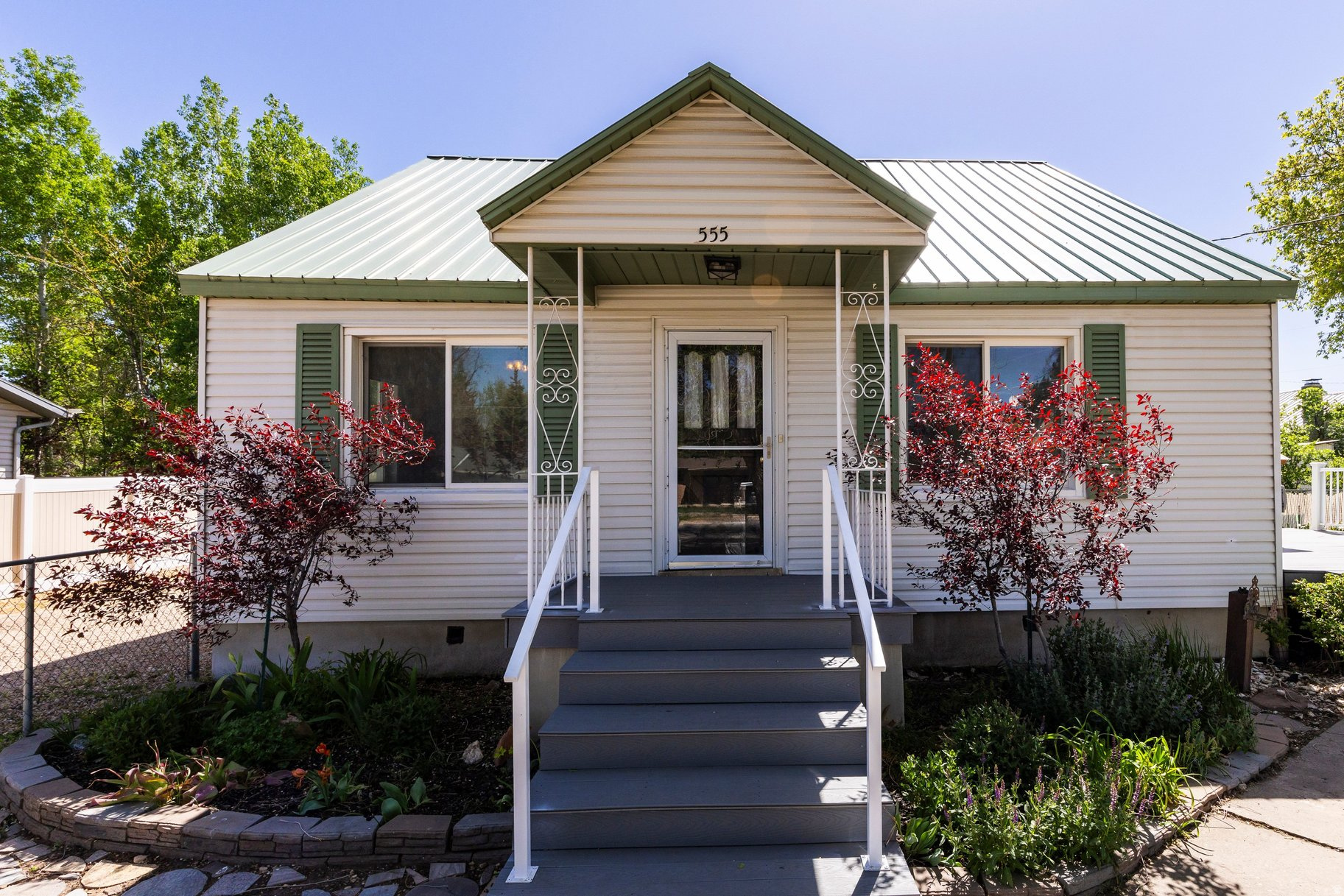 main property photo 17