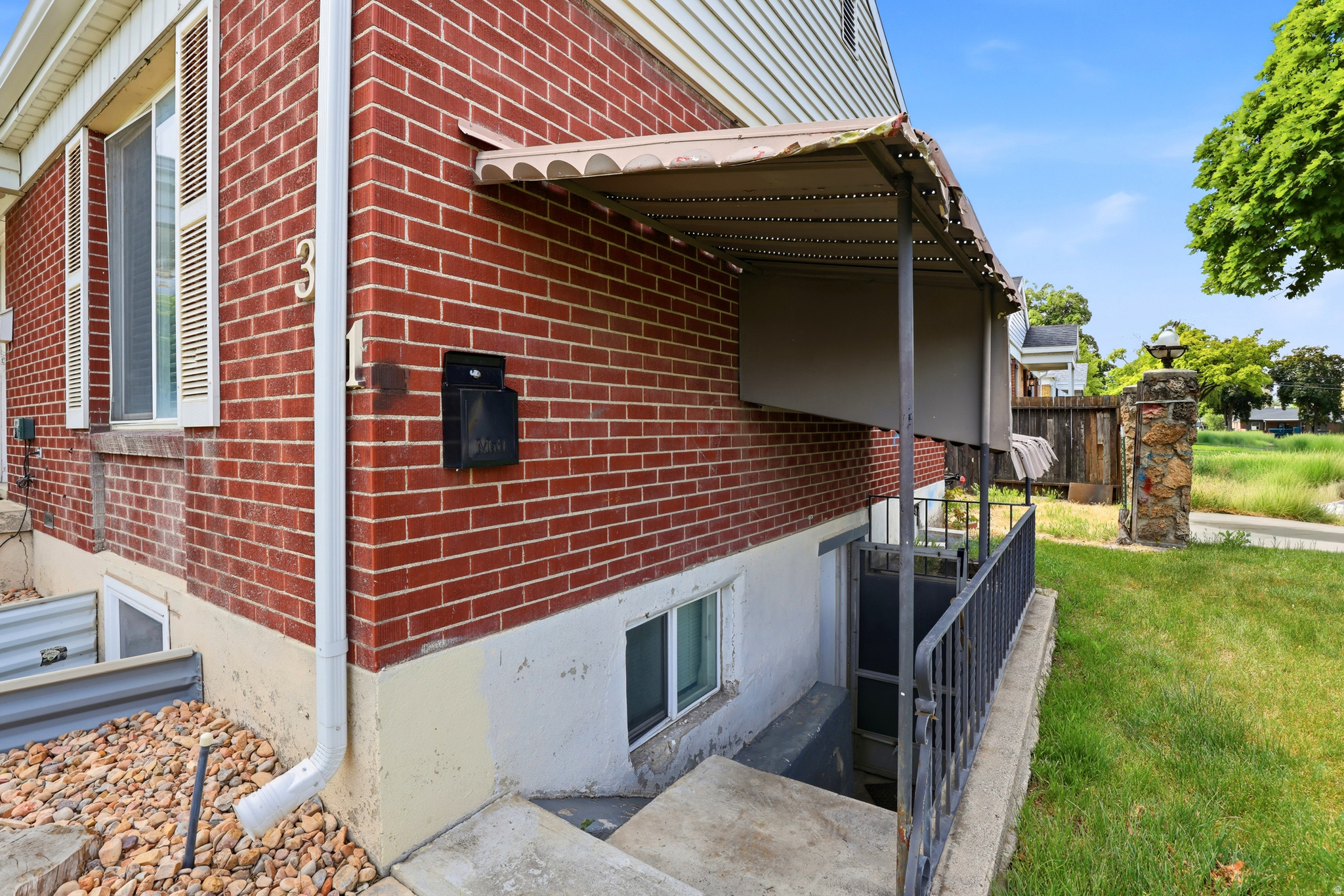 main property photo 15