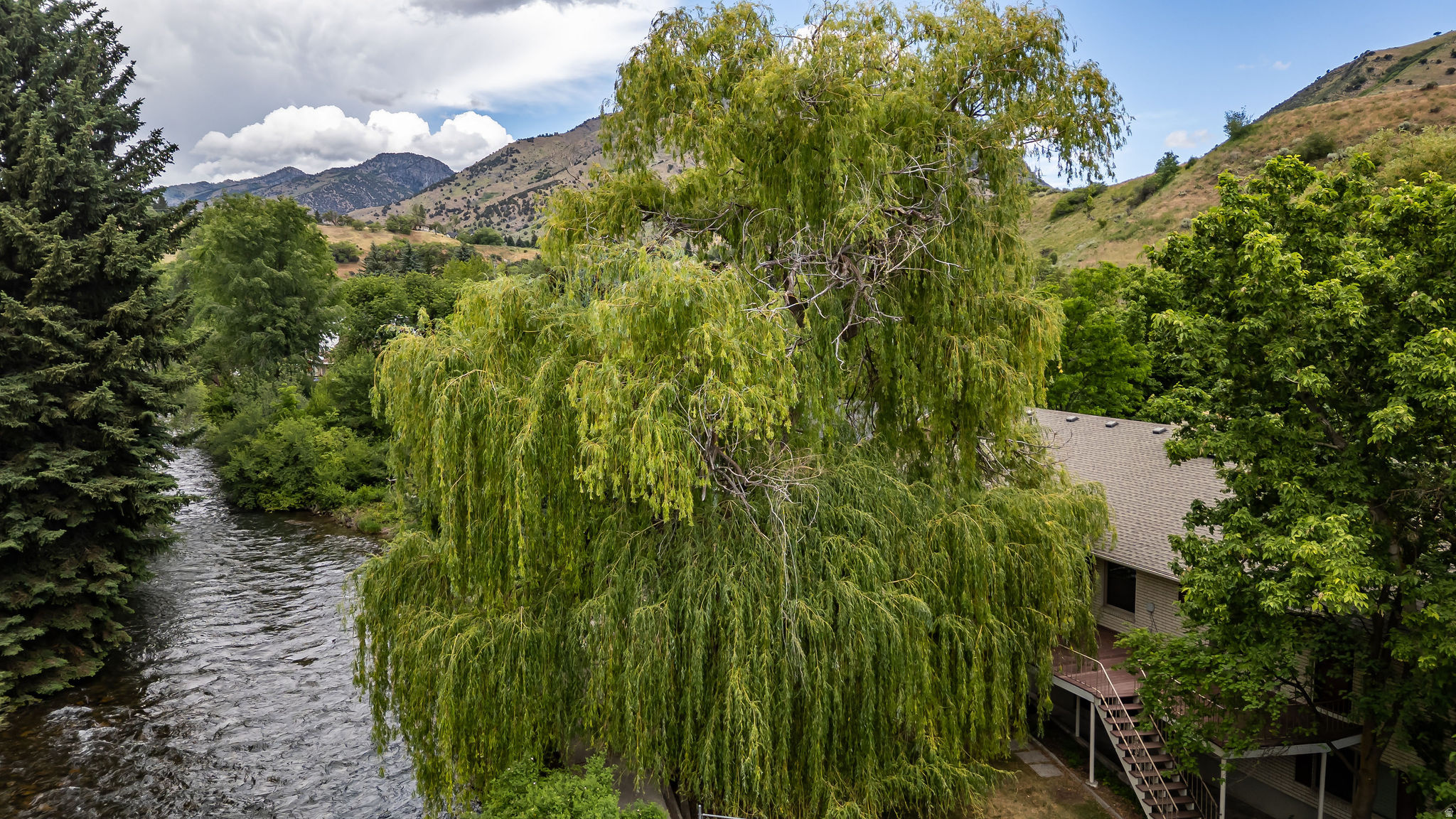 main property photo 80