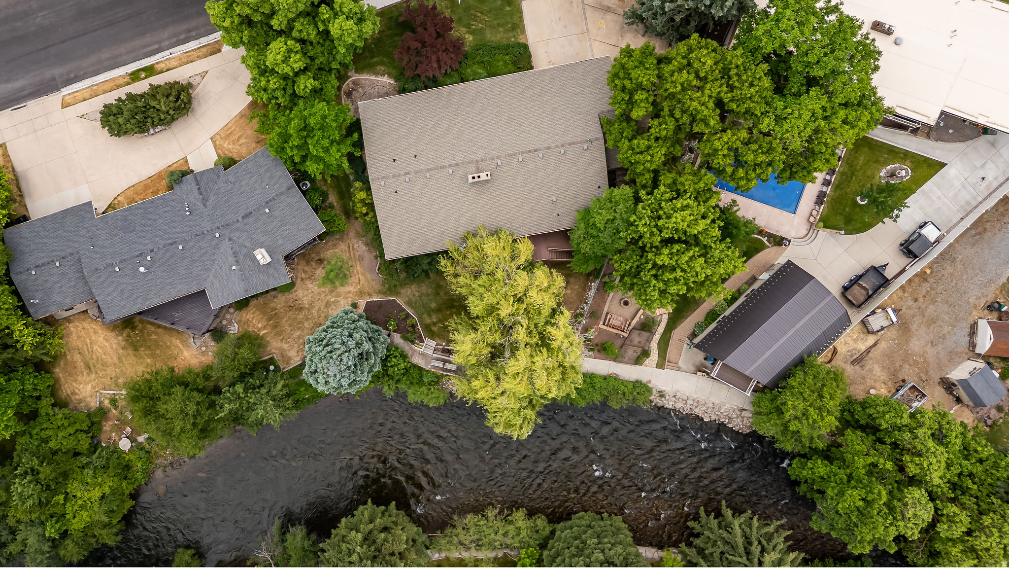 main property photo 82