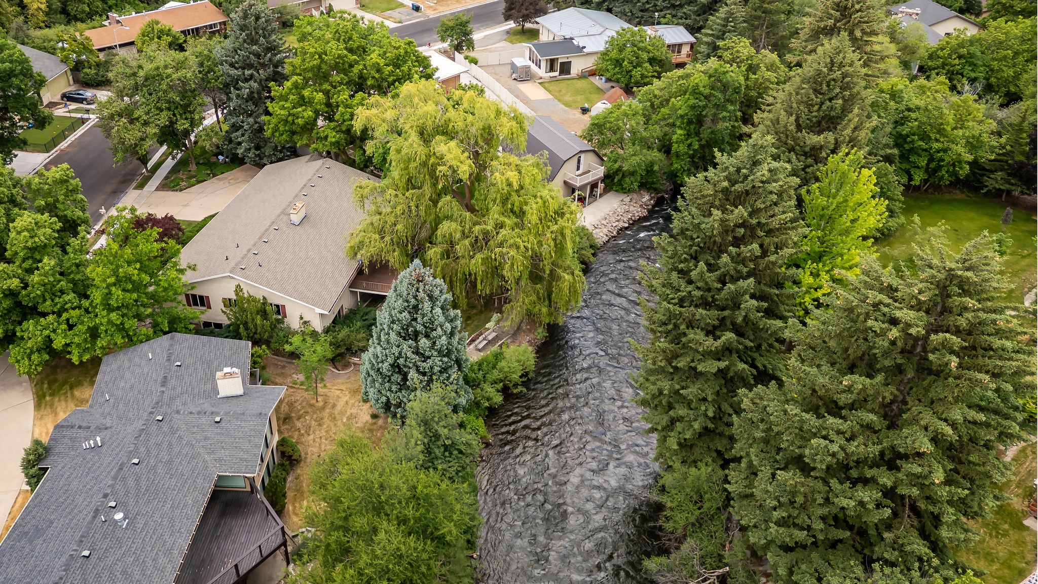 main property photo 83