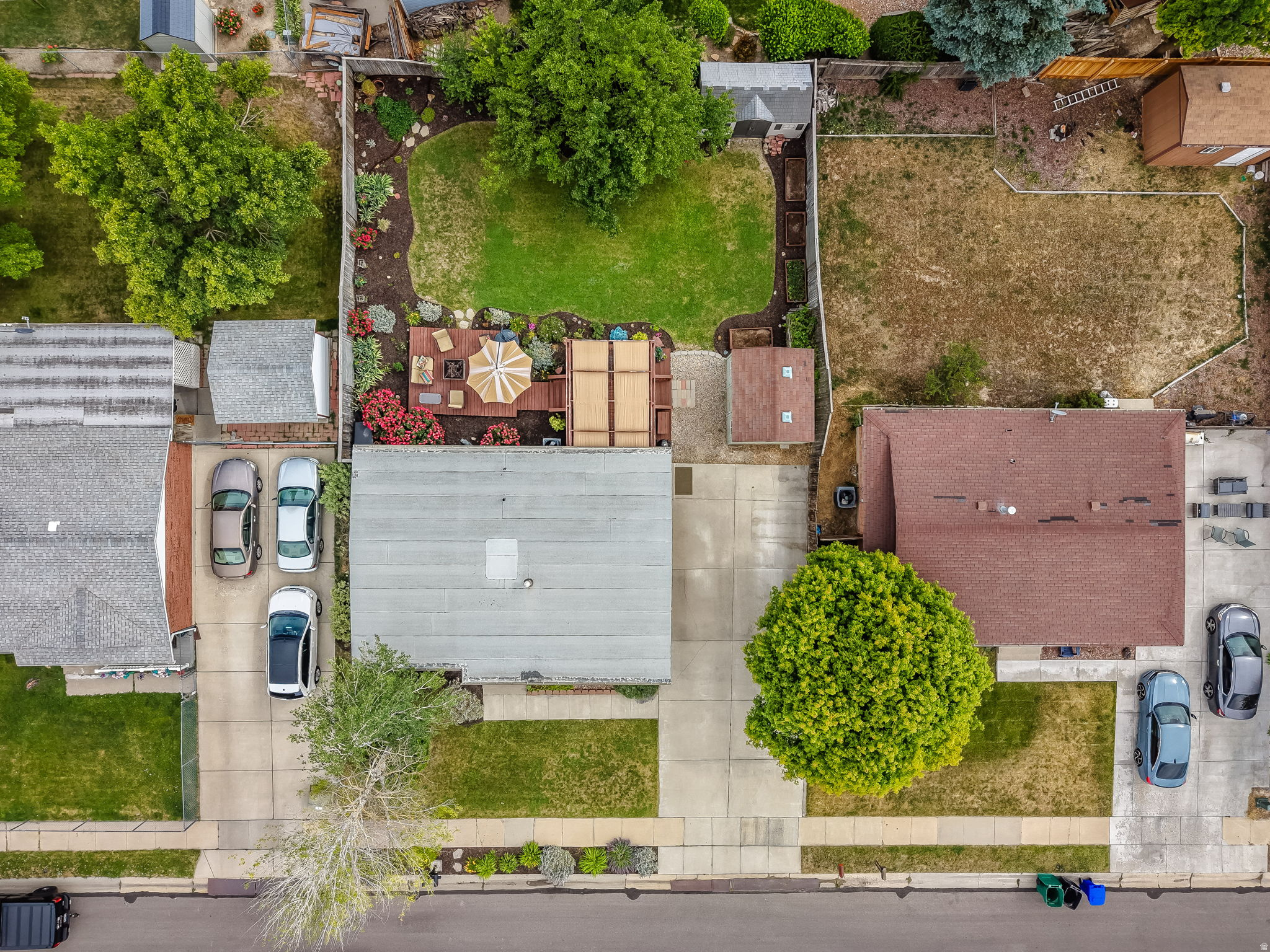 main property photo 40