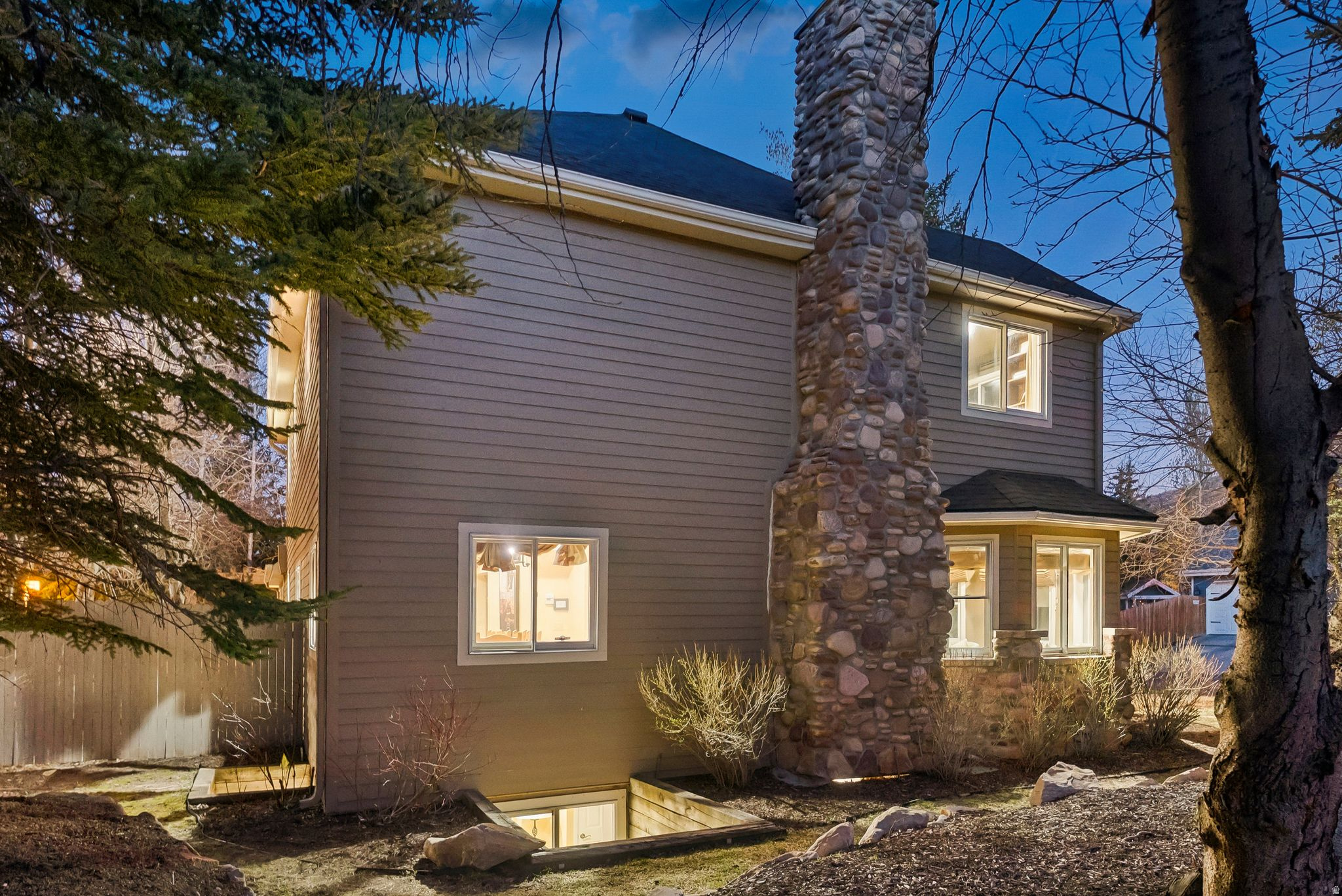 main property photo 86
