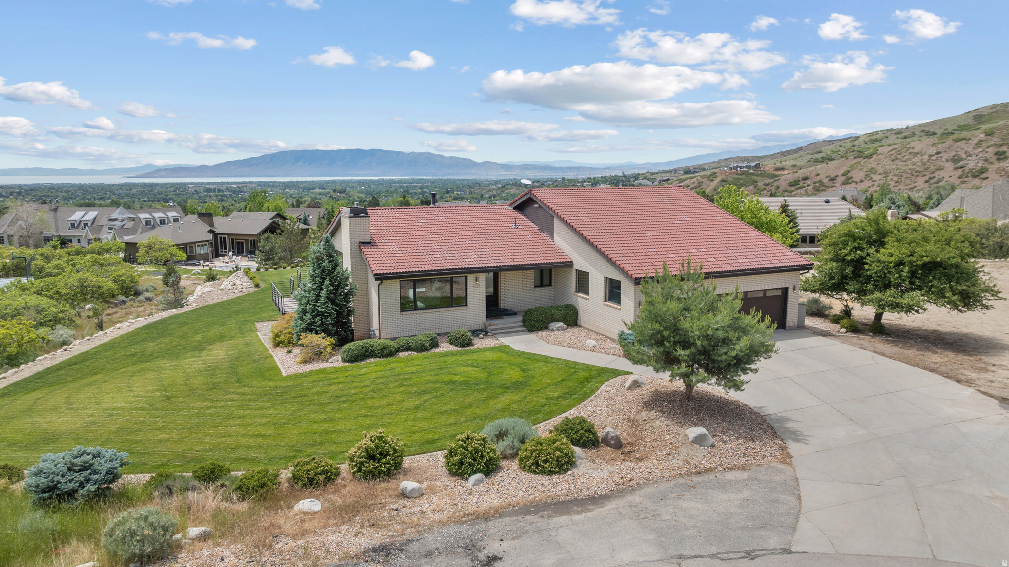 main property photo 53