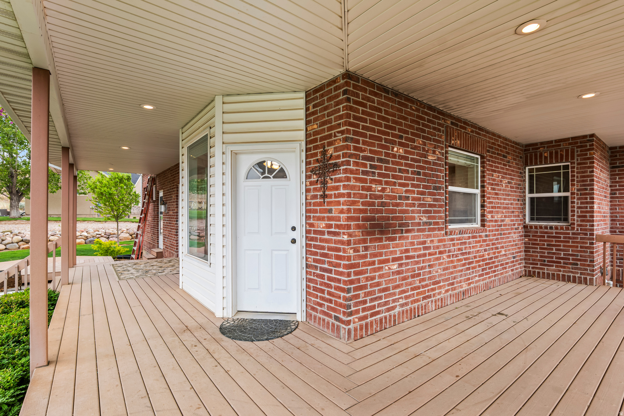 main property photo 41