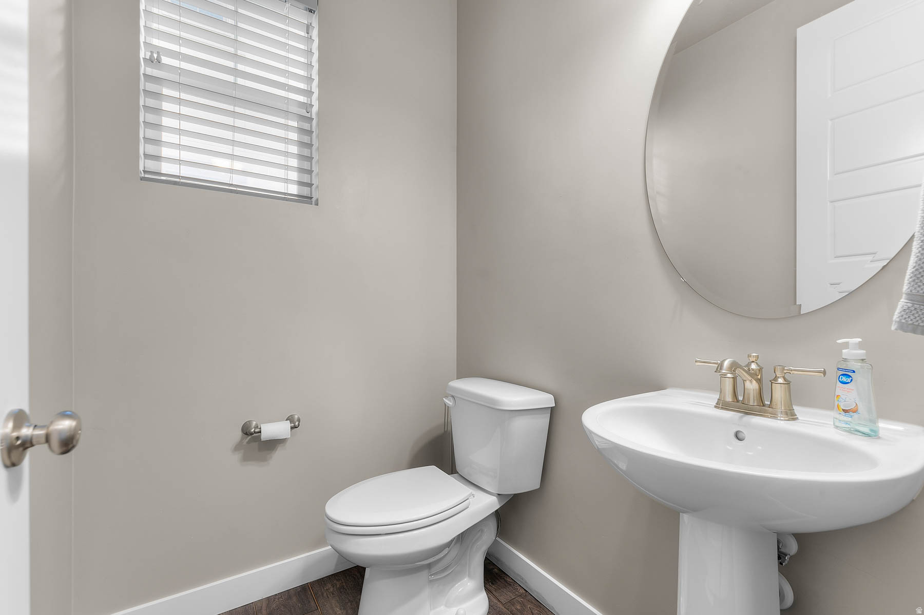main property photo 9