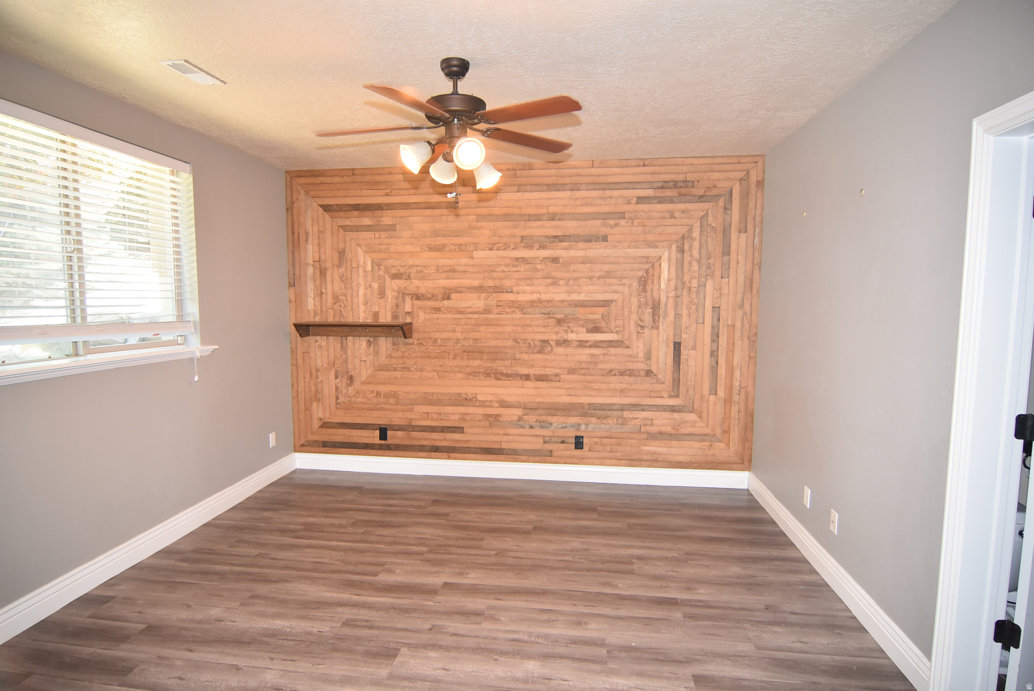 main property photo 89