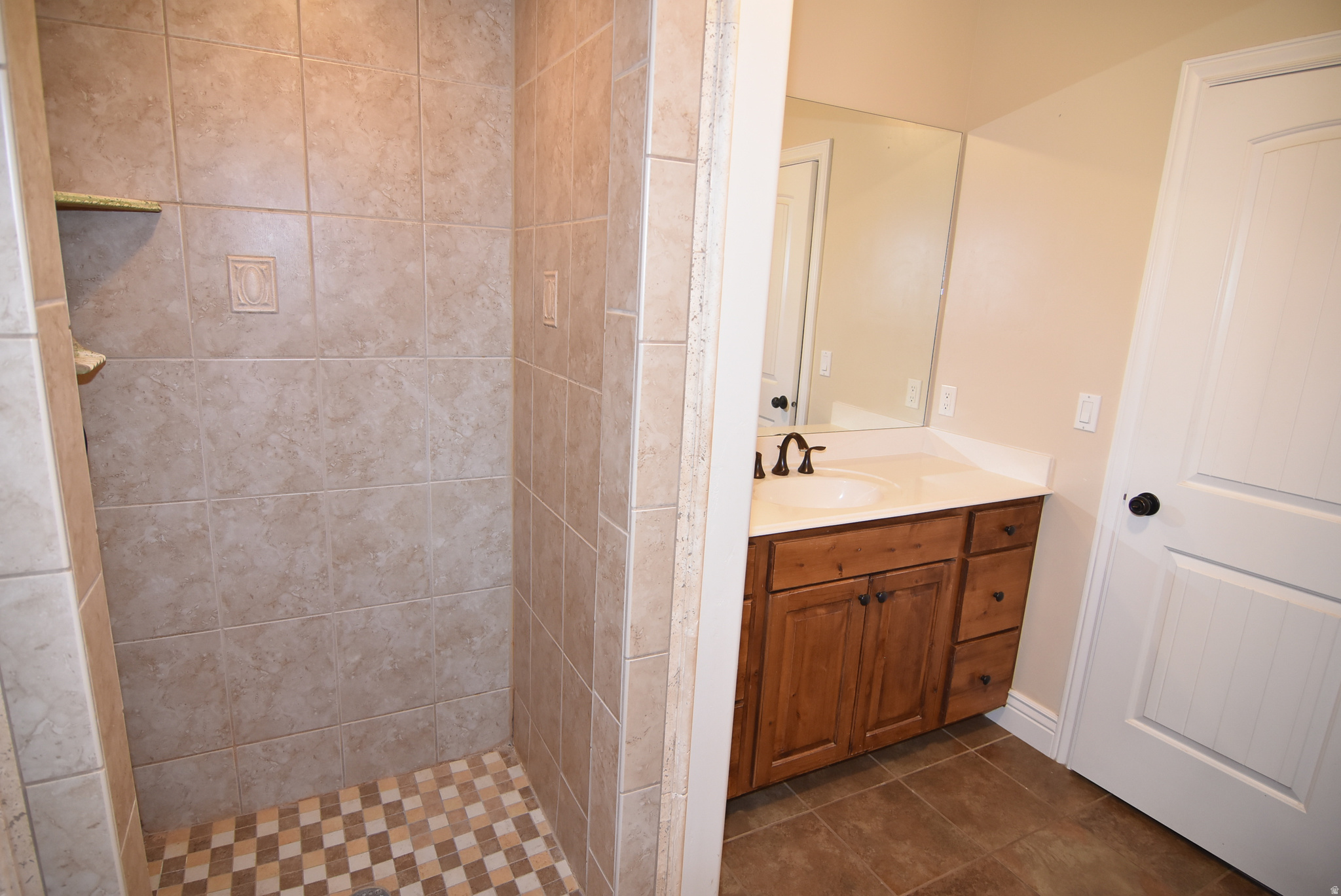 main property photo 93