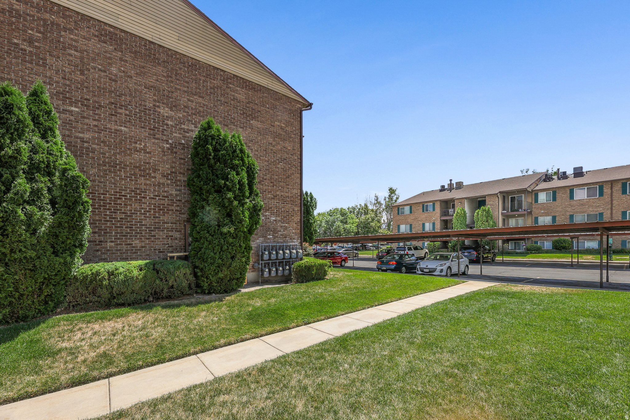 main property photo 21