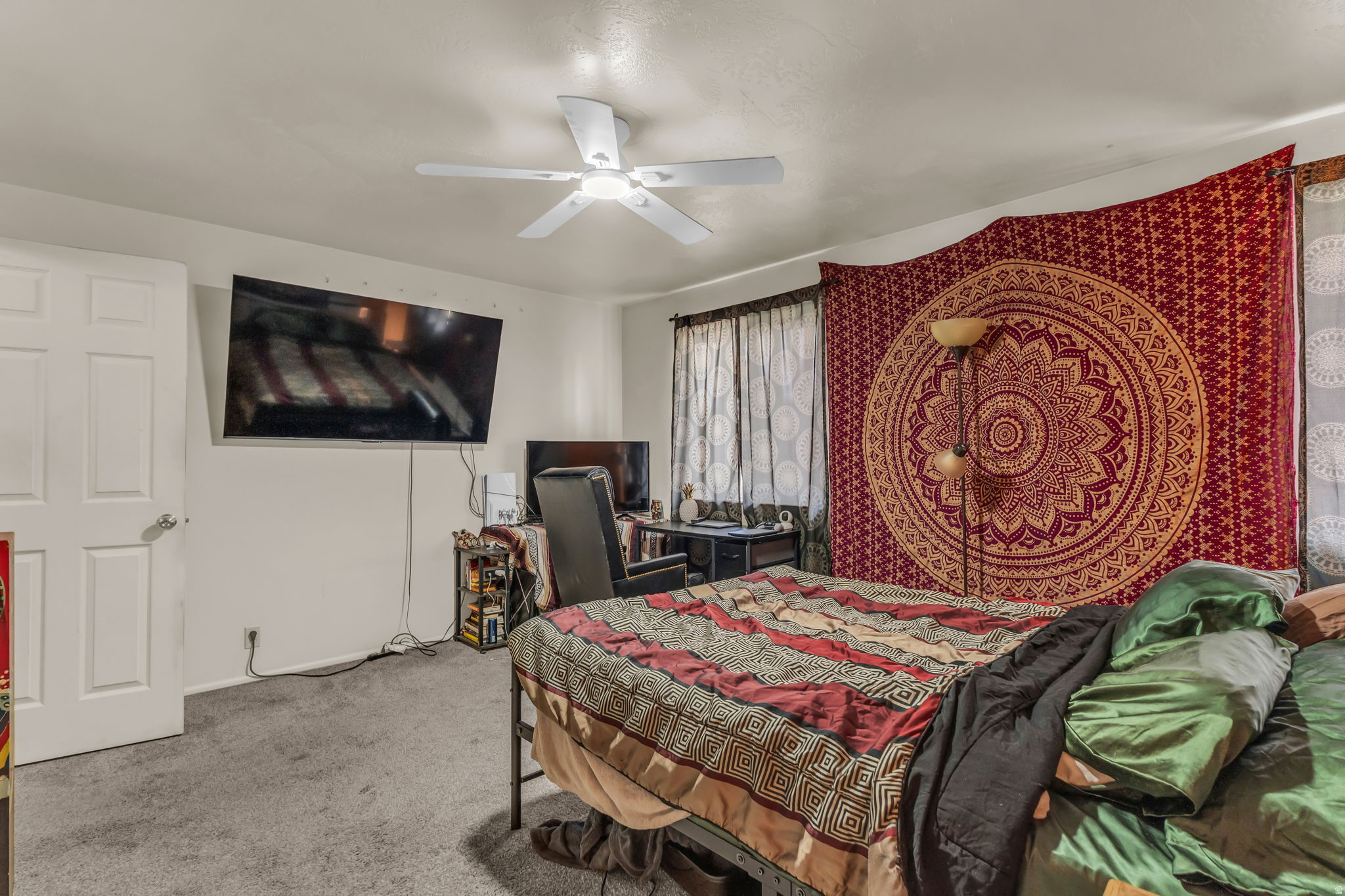 main property photo 30
