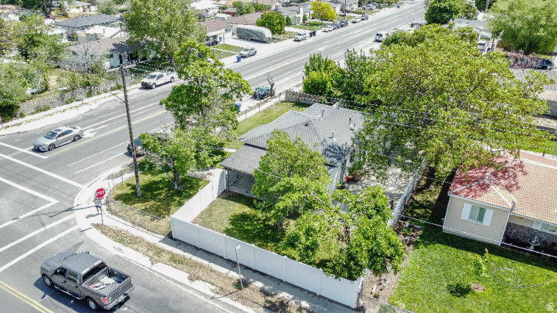 main property photo 13