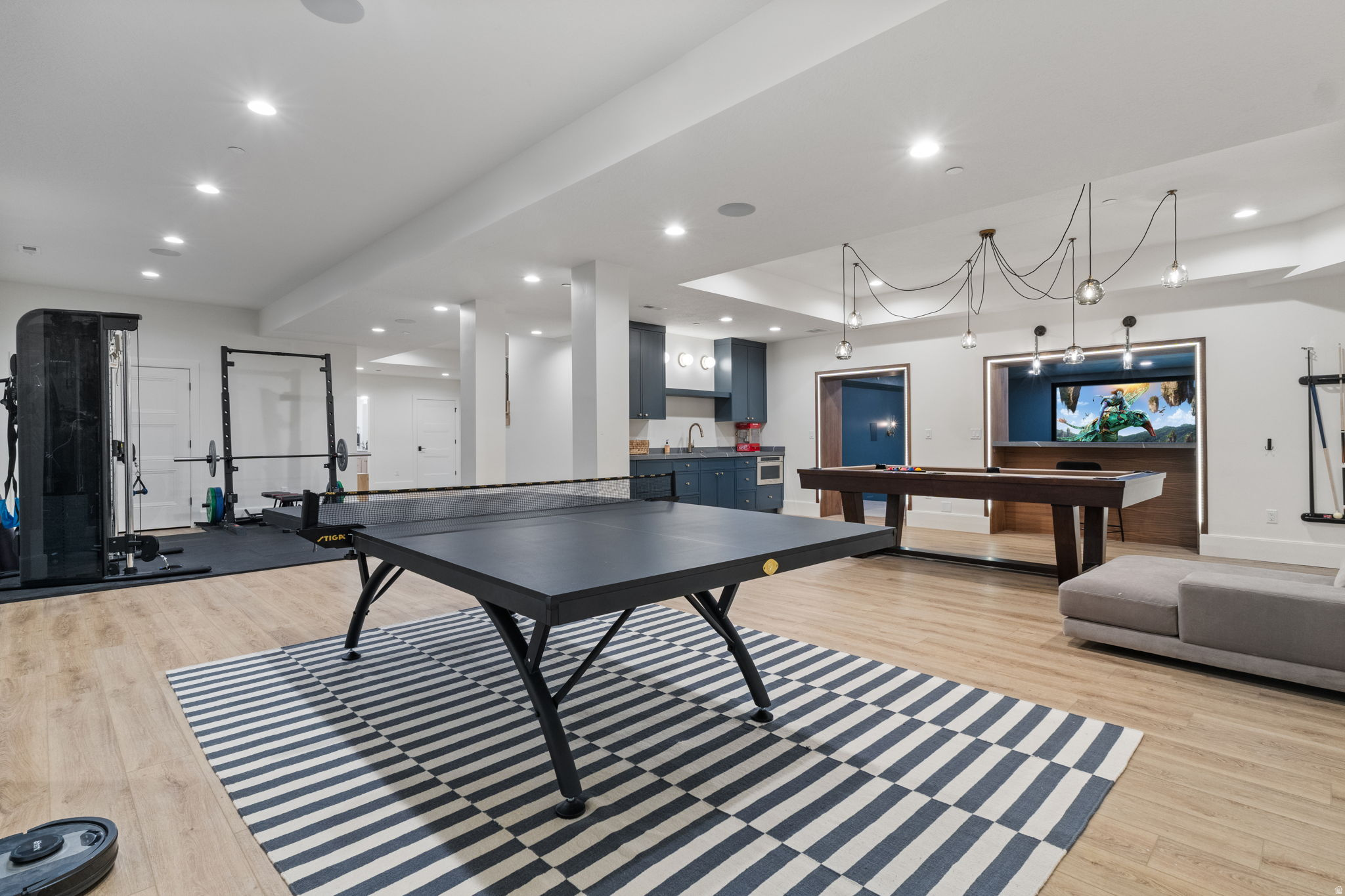 main property photo 59