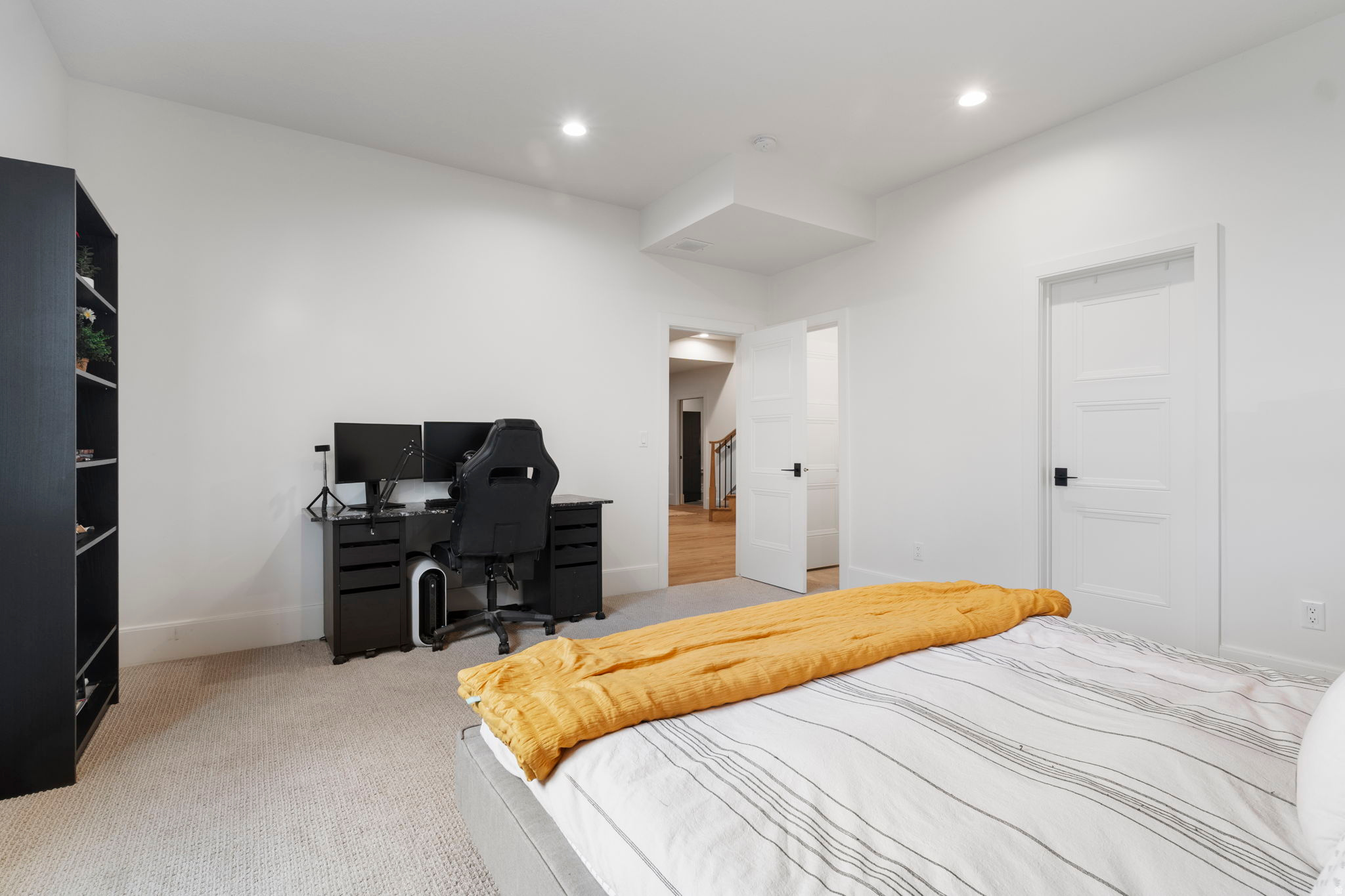 main property photo 67