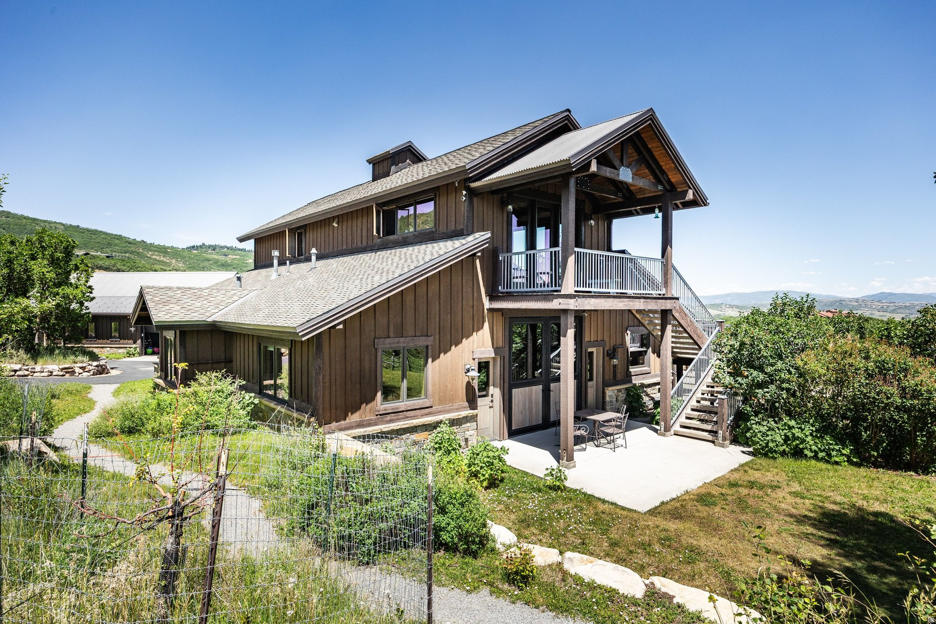 main property photo 42