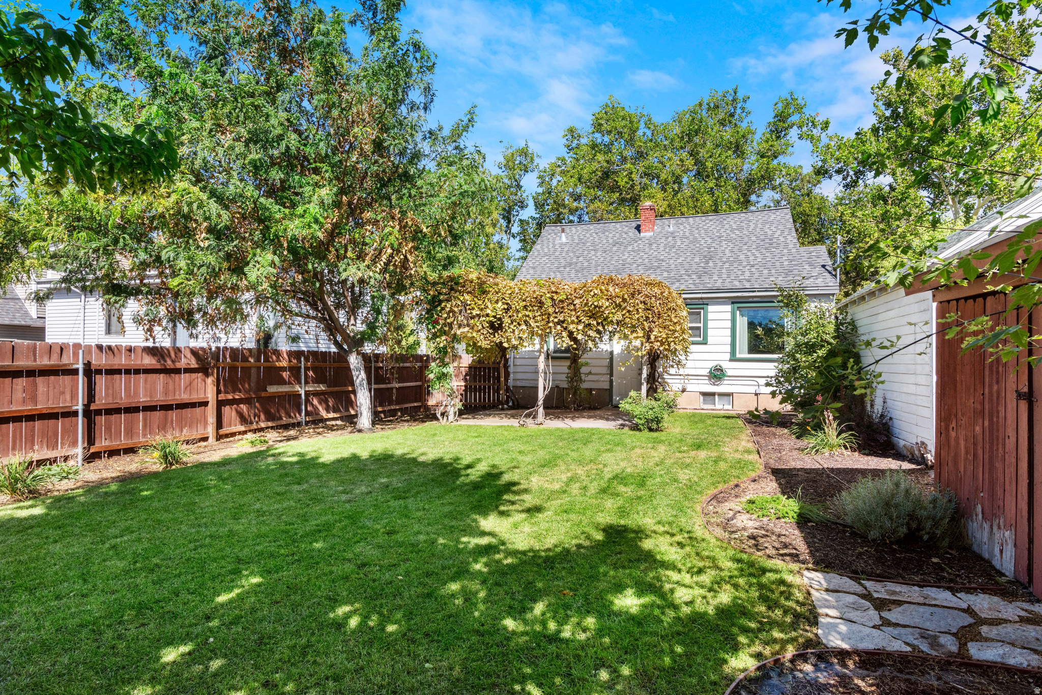 main property photo 21