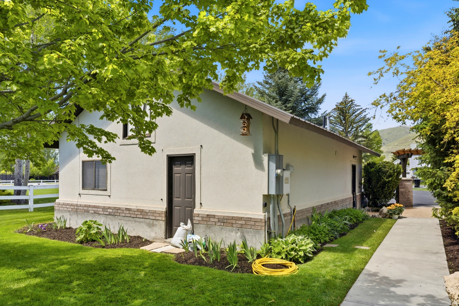 main property photo 102