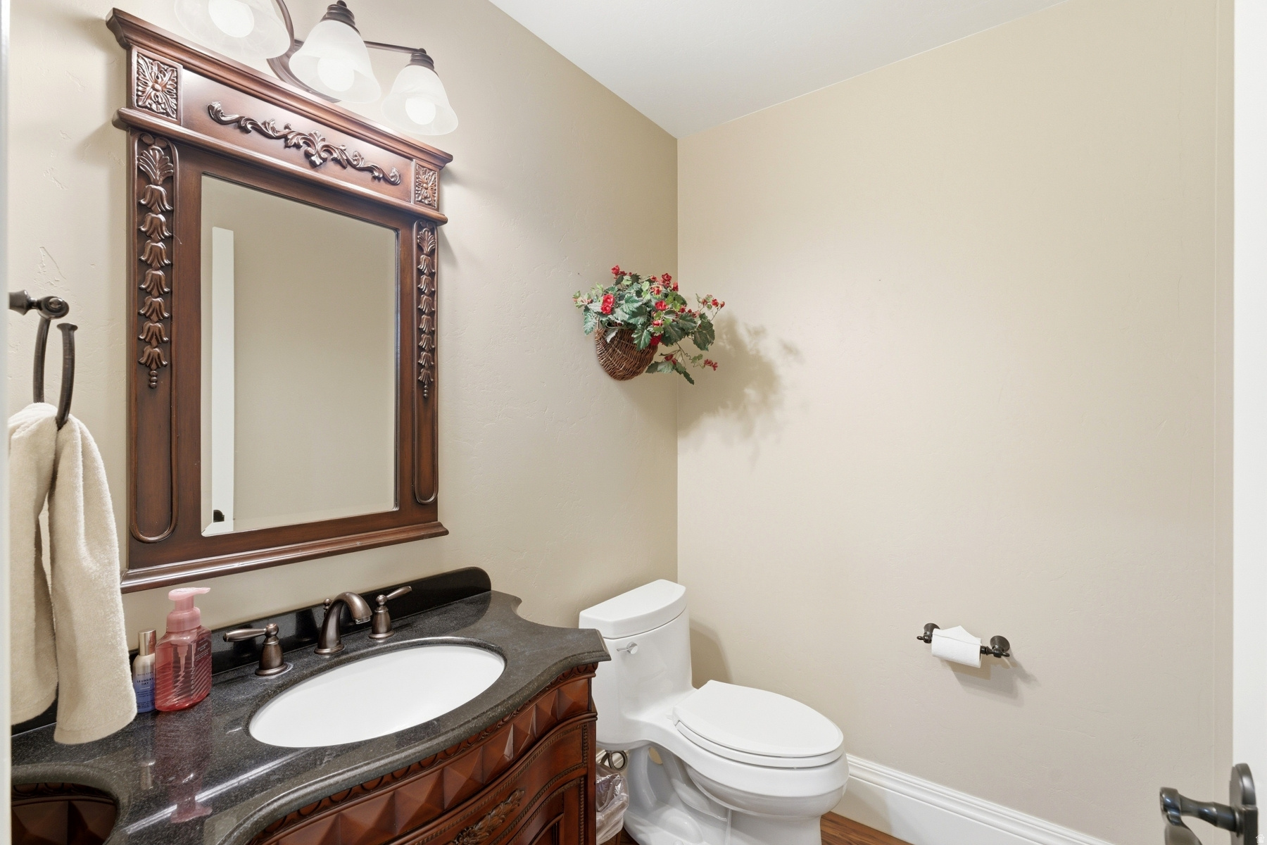 main property photo 75