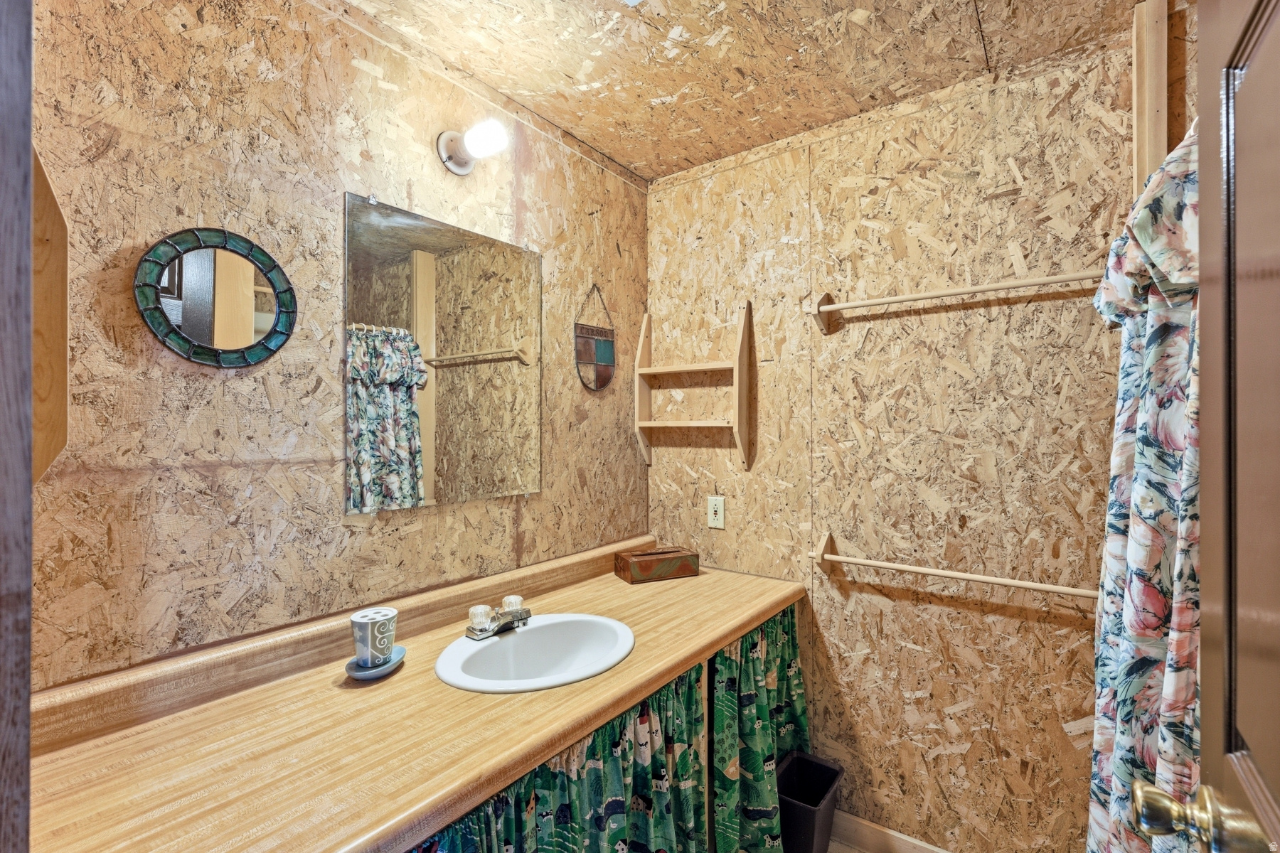 main property photo 85