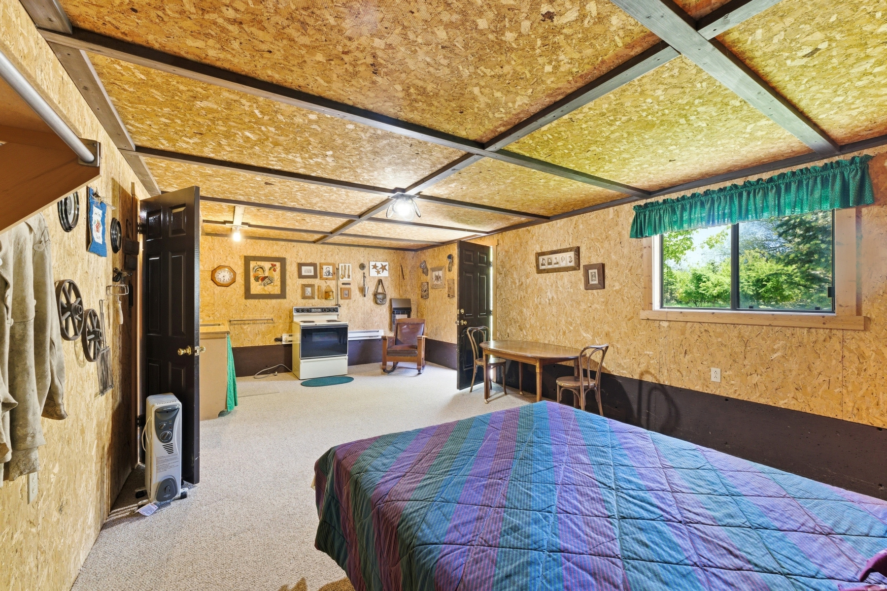 main property photo 90