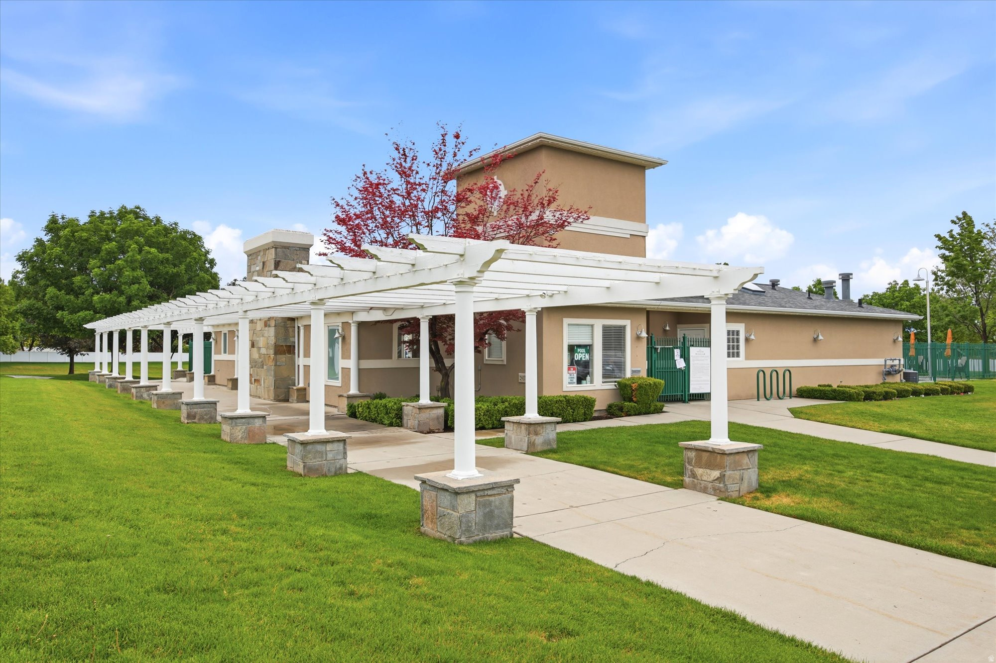 main property photo 49