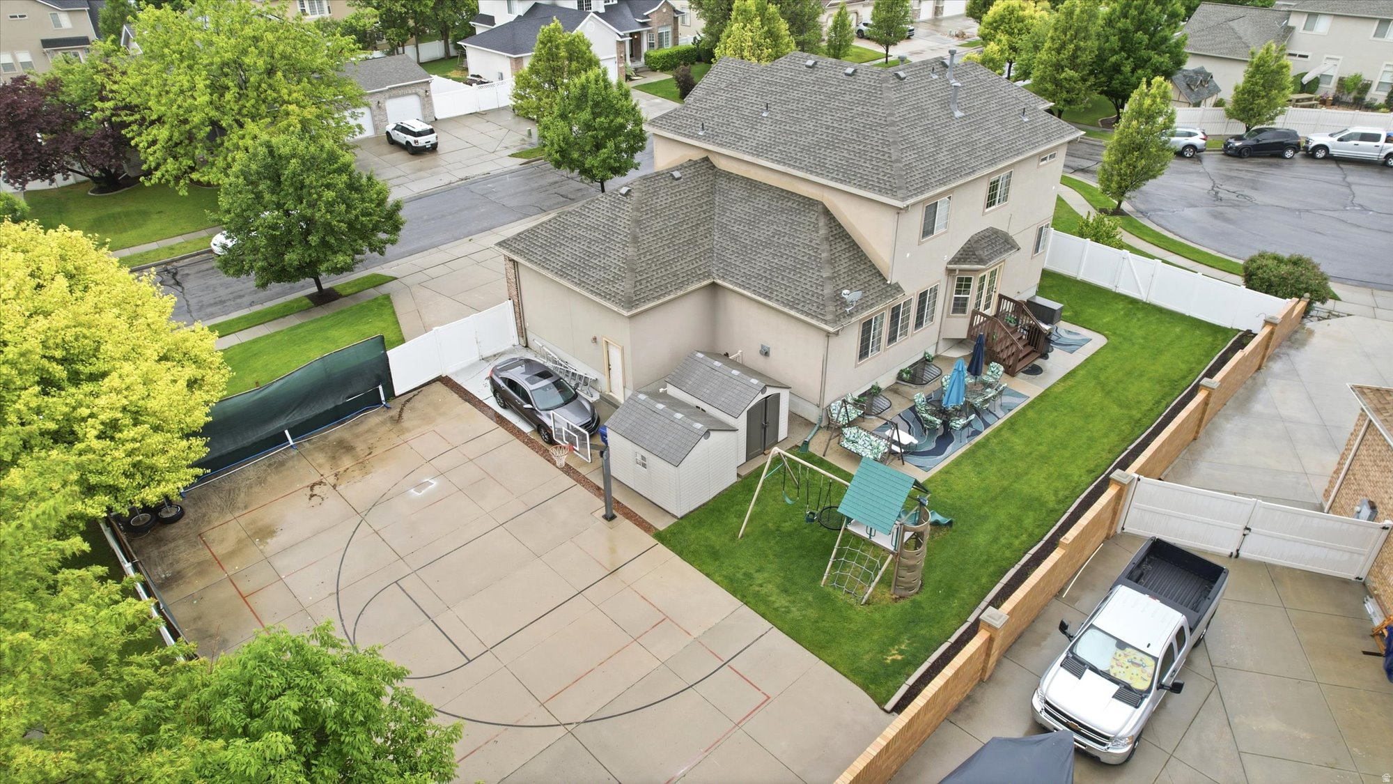 main property photo 7