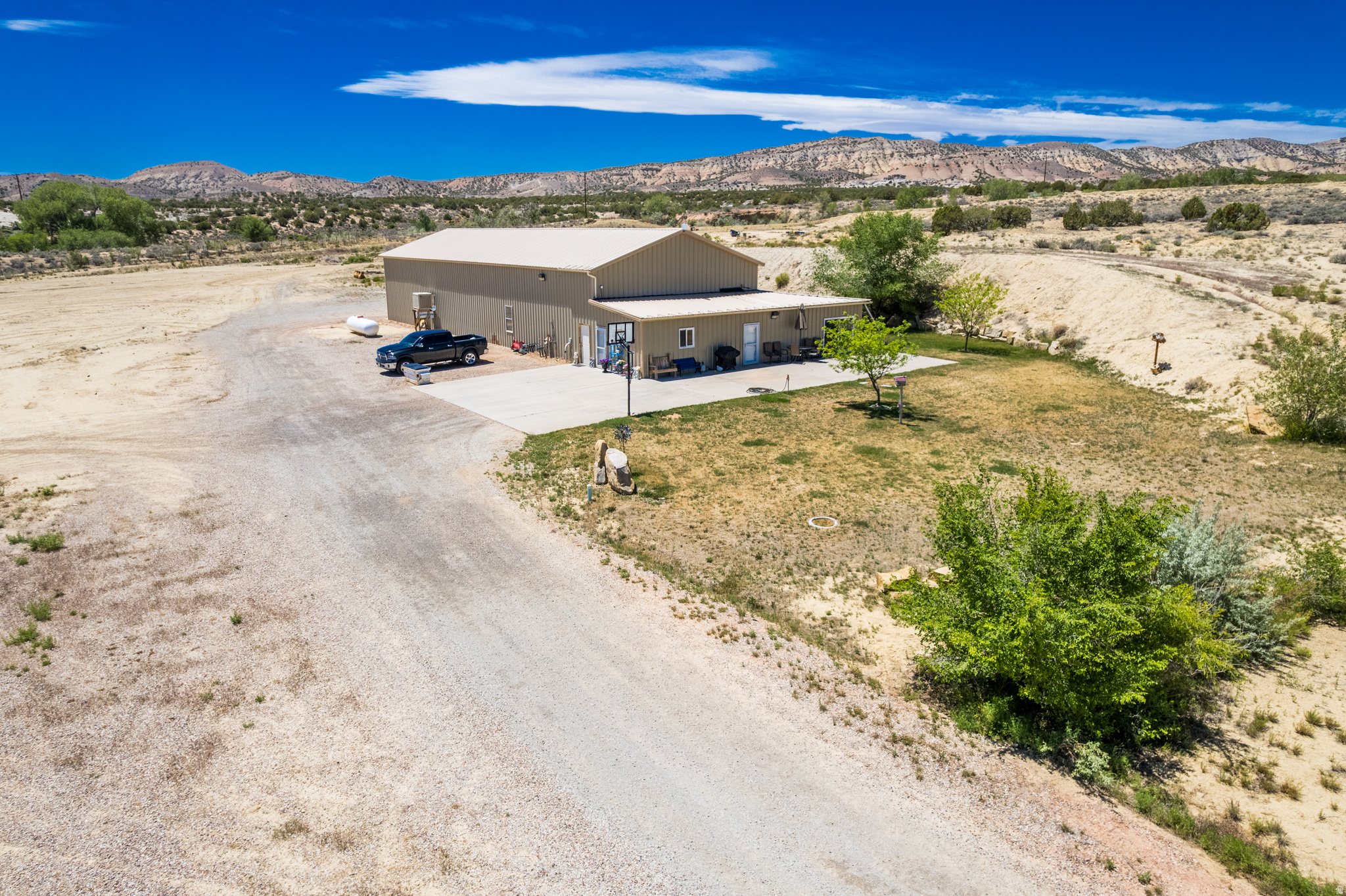 main property photo 24