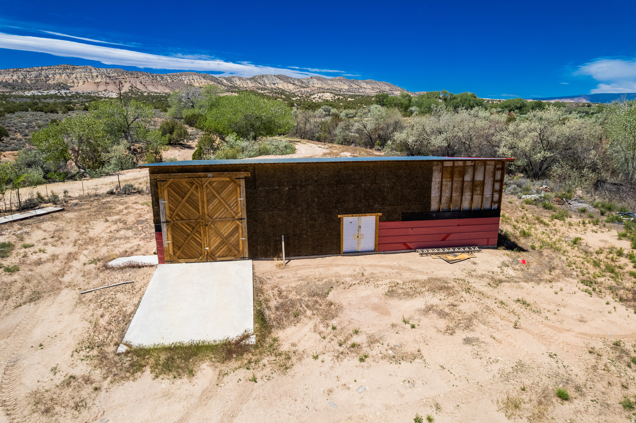 main property photo 36