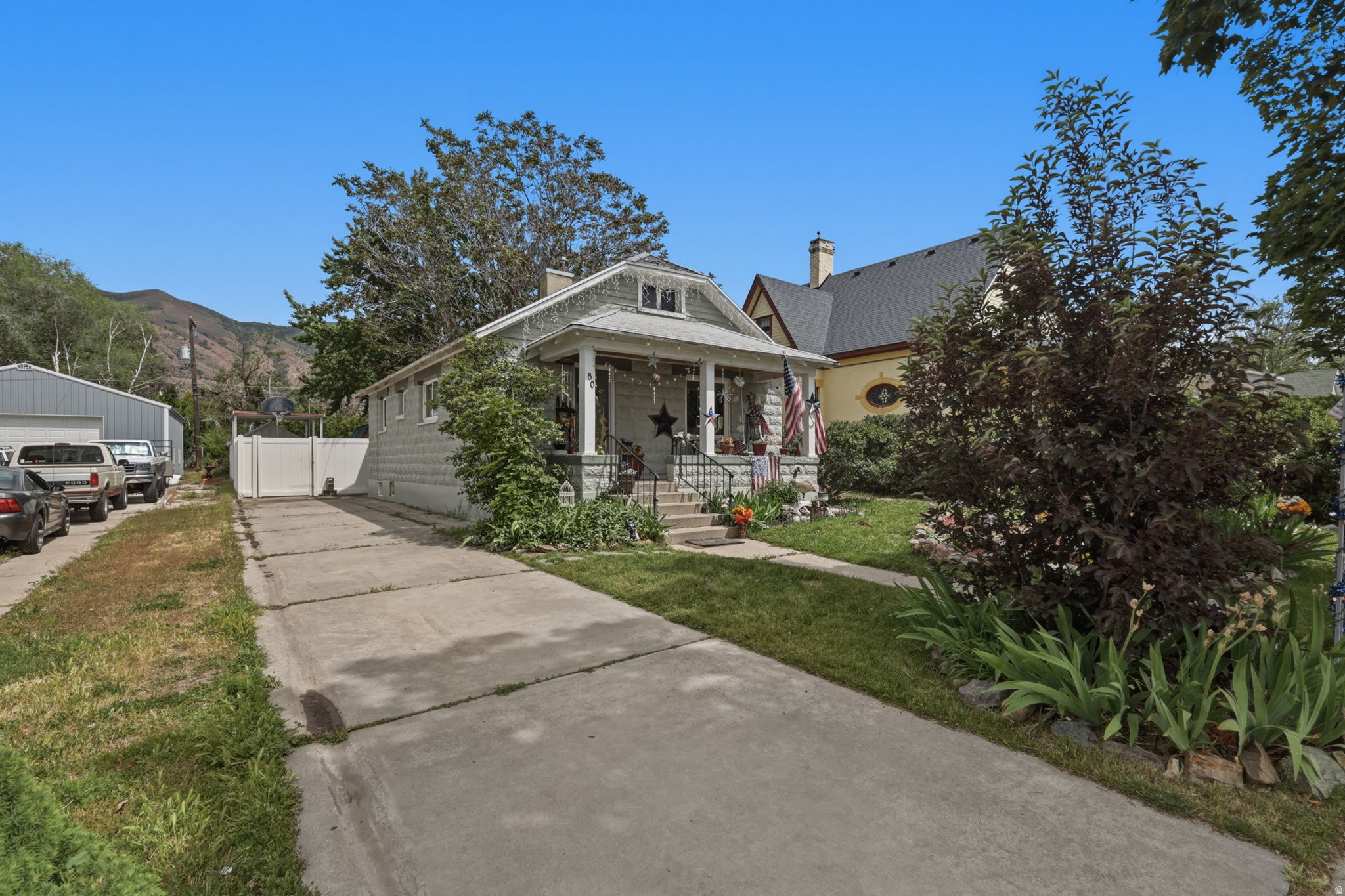 main property photo 2