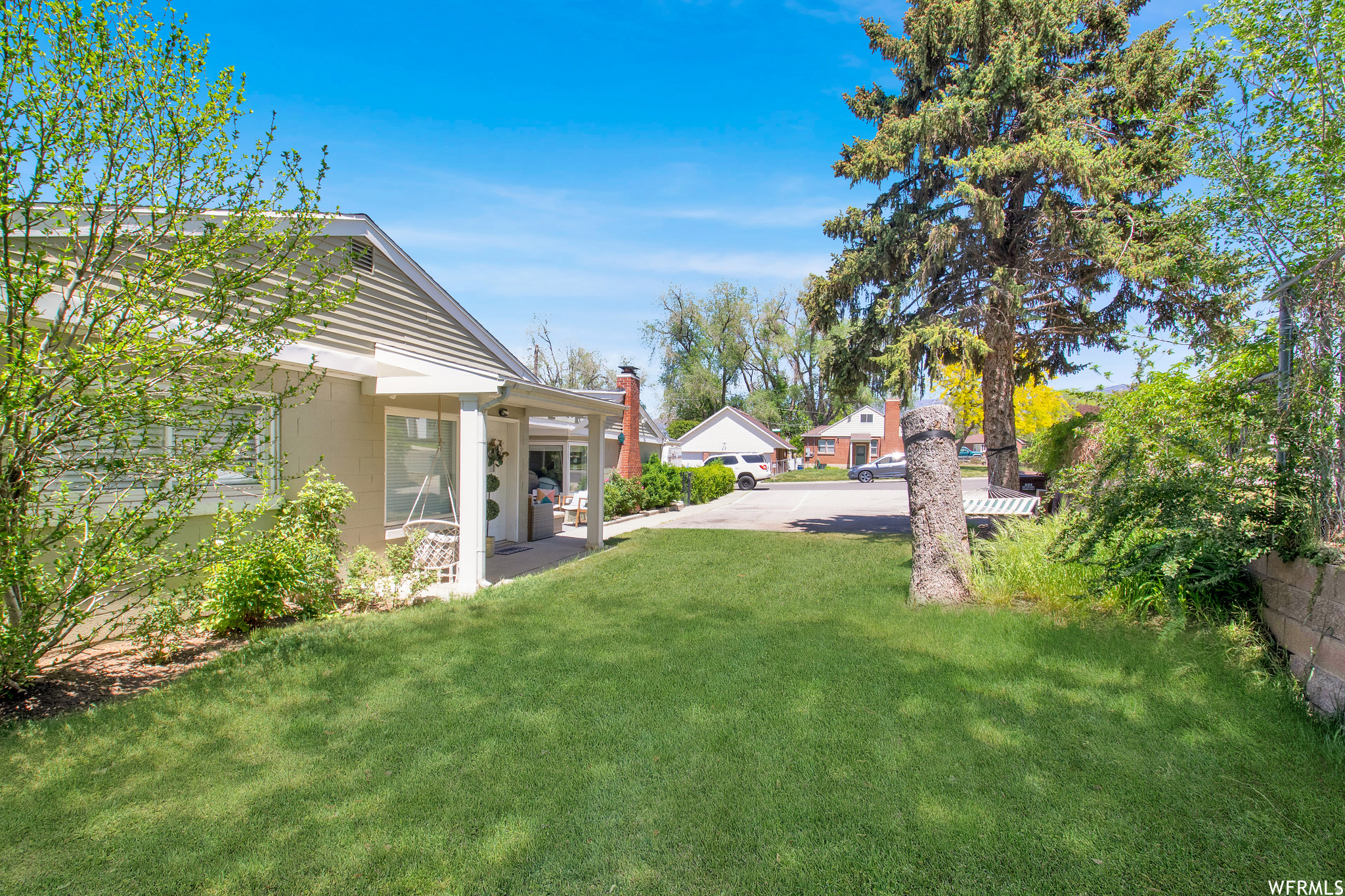 main property photo 20