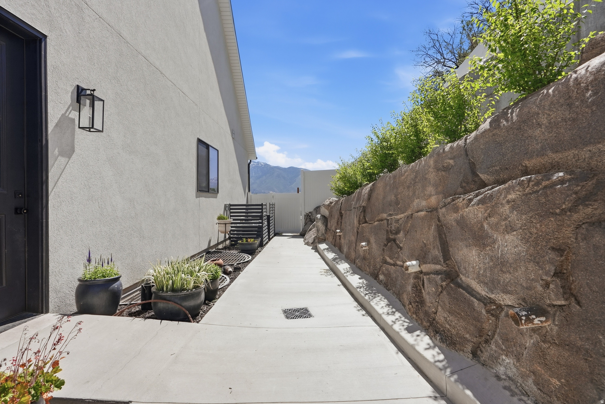 main property photo 73