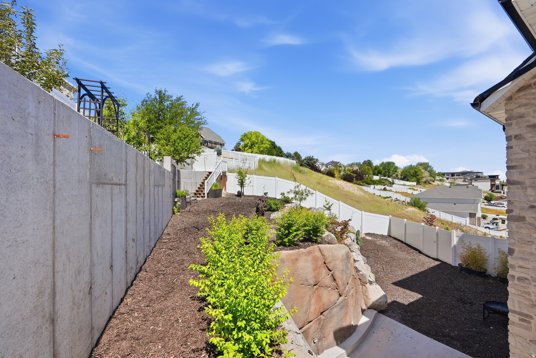 main property photo 76