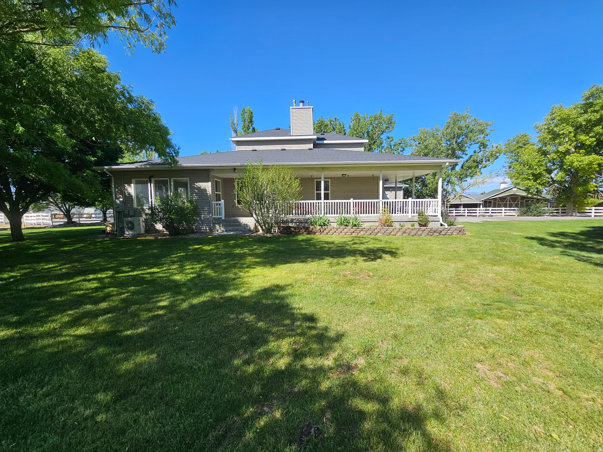 main property photo 133
