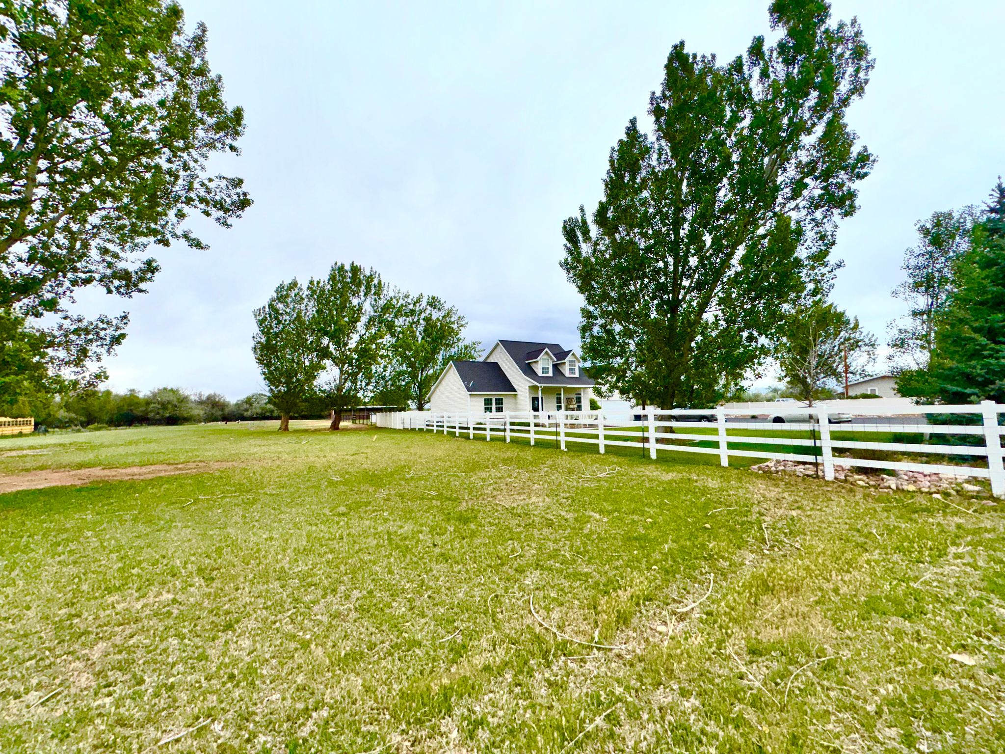 main property photo 7
