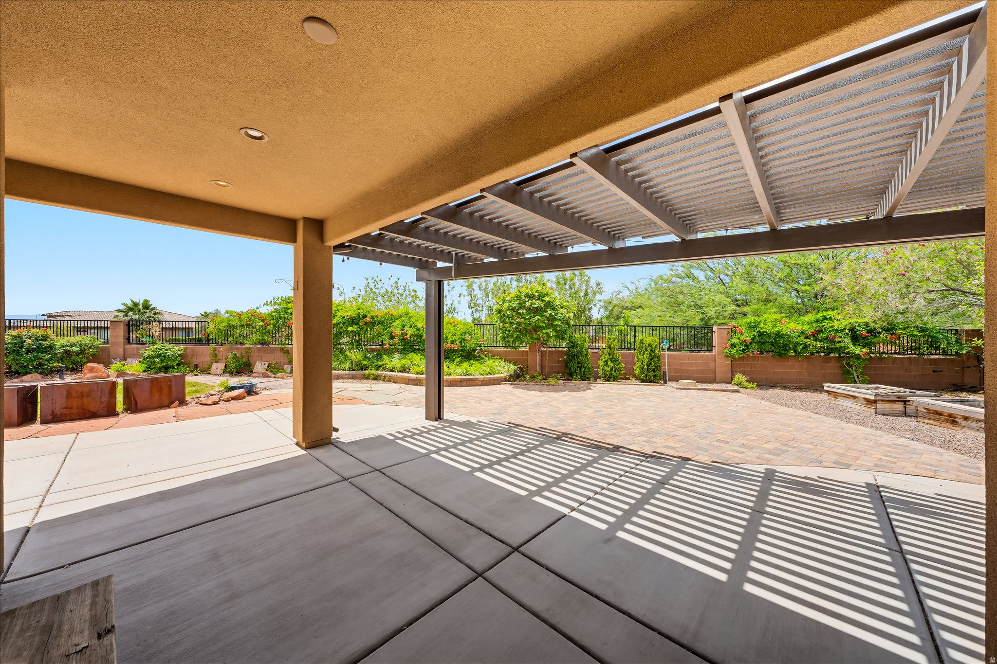 main property photo 35