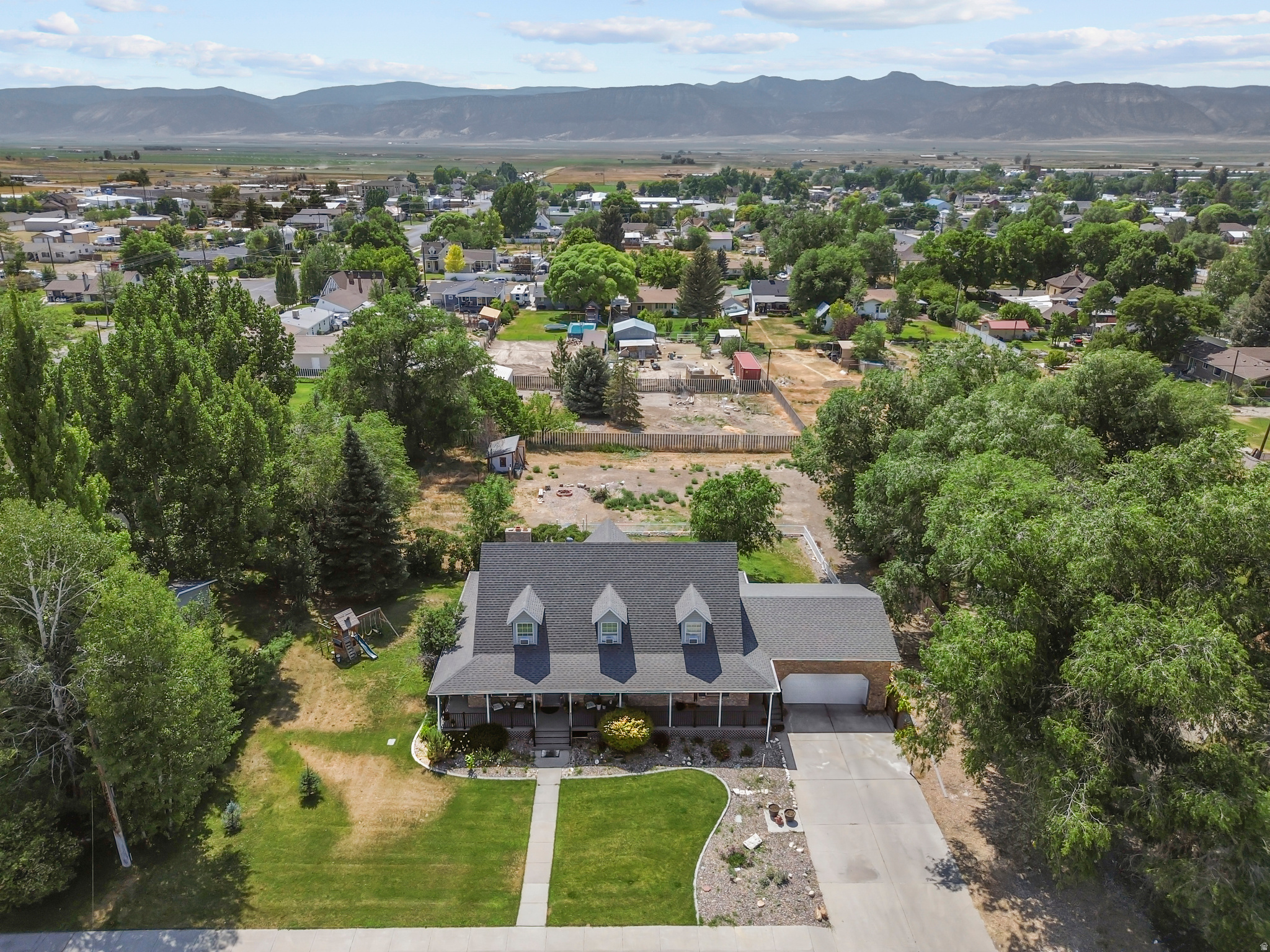 main property photo 60