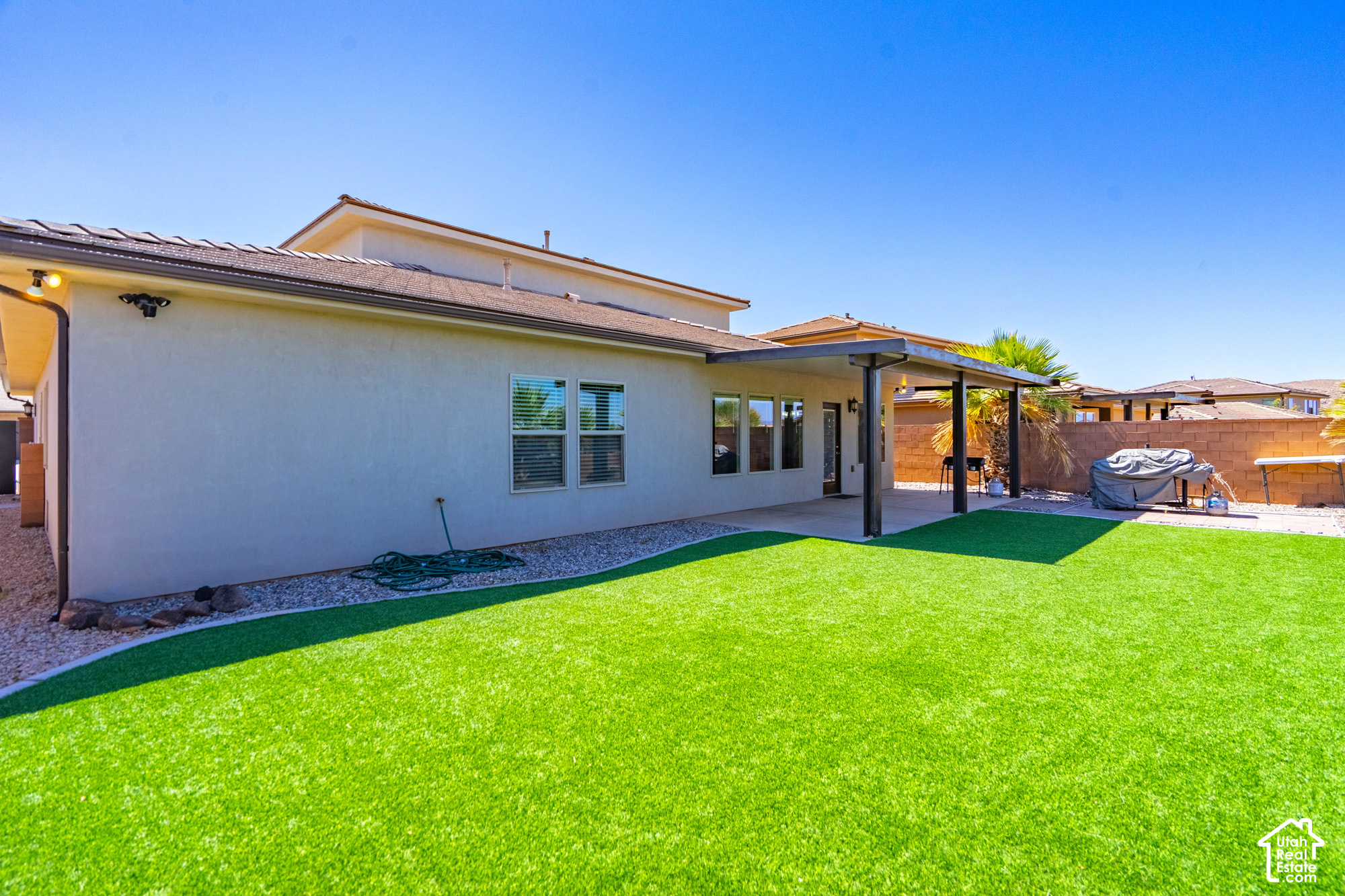 main property photo 90