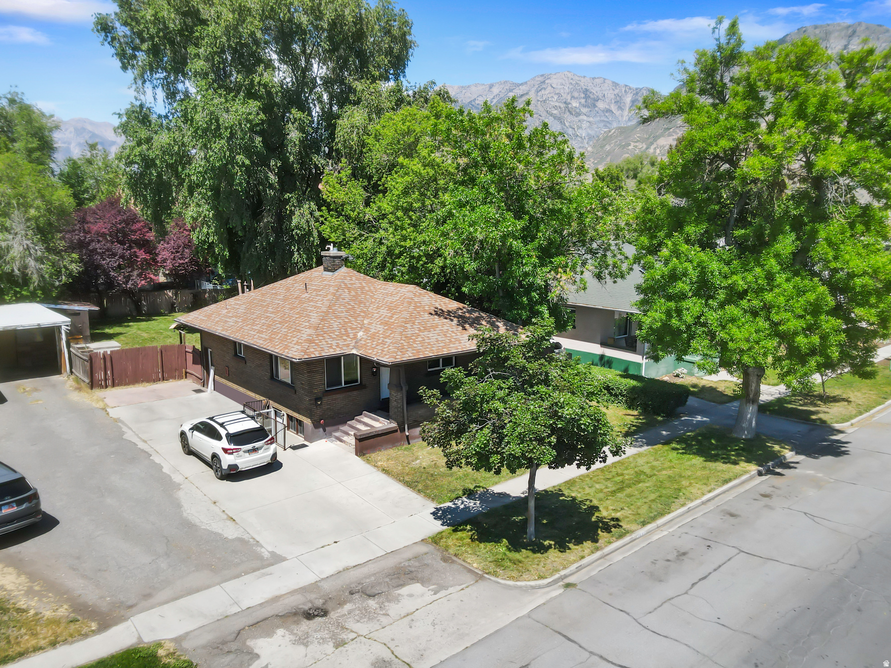 main property photo 25