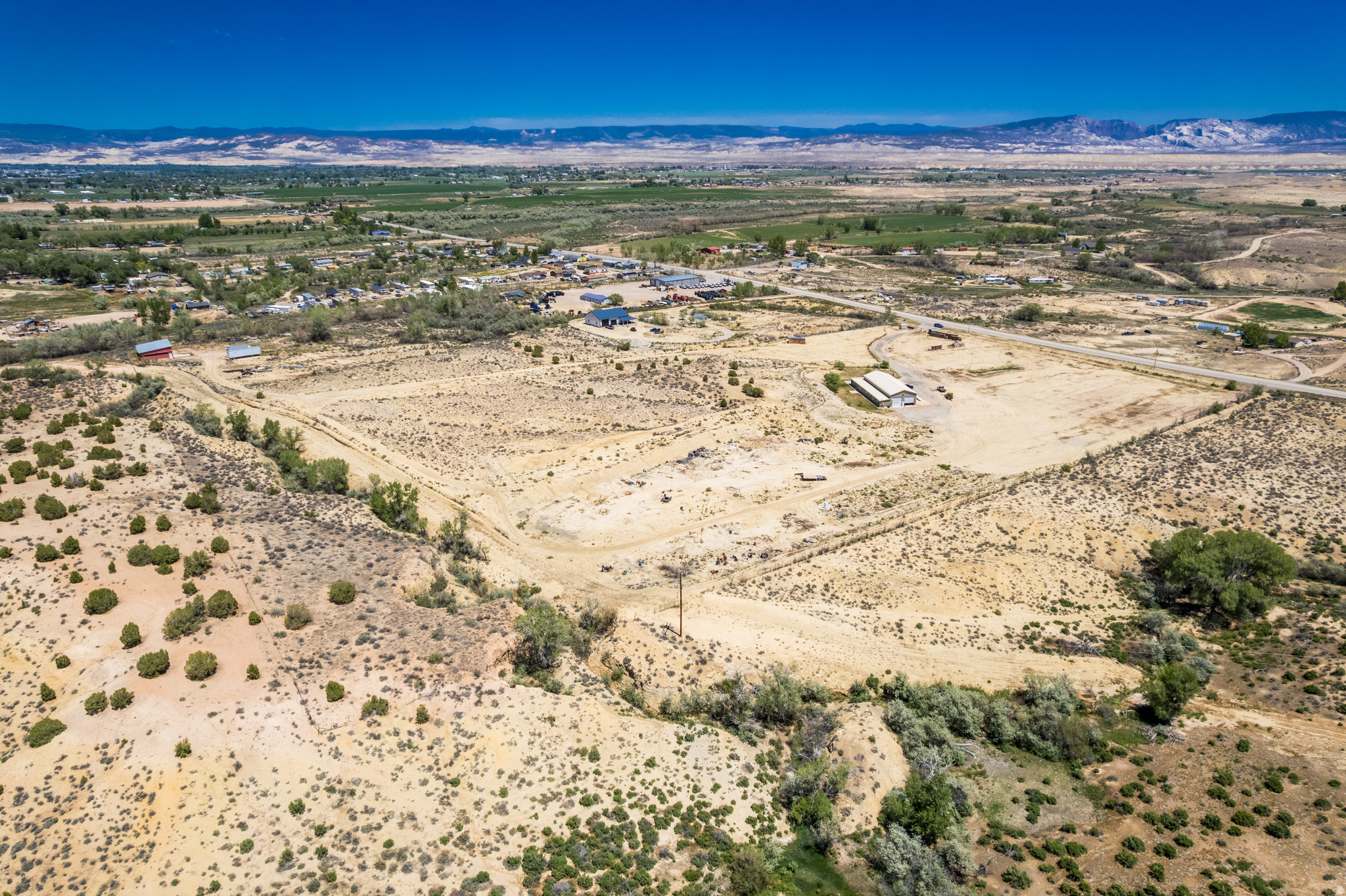 main property photo 41