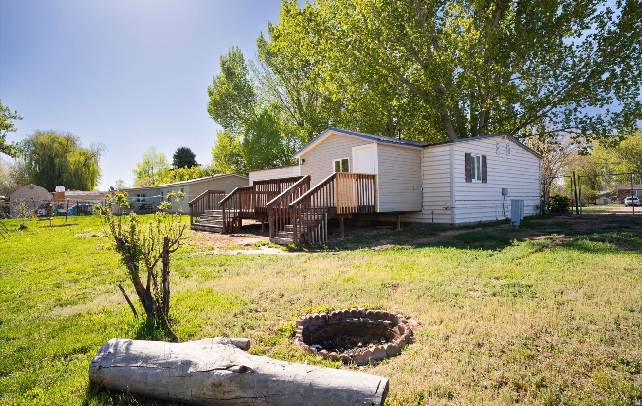 main property photo 28