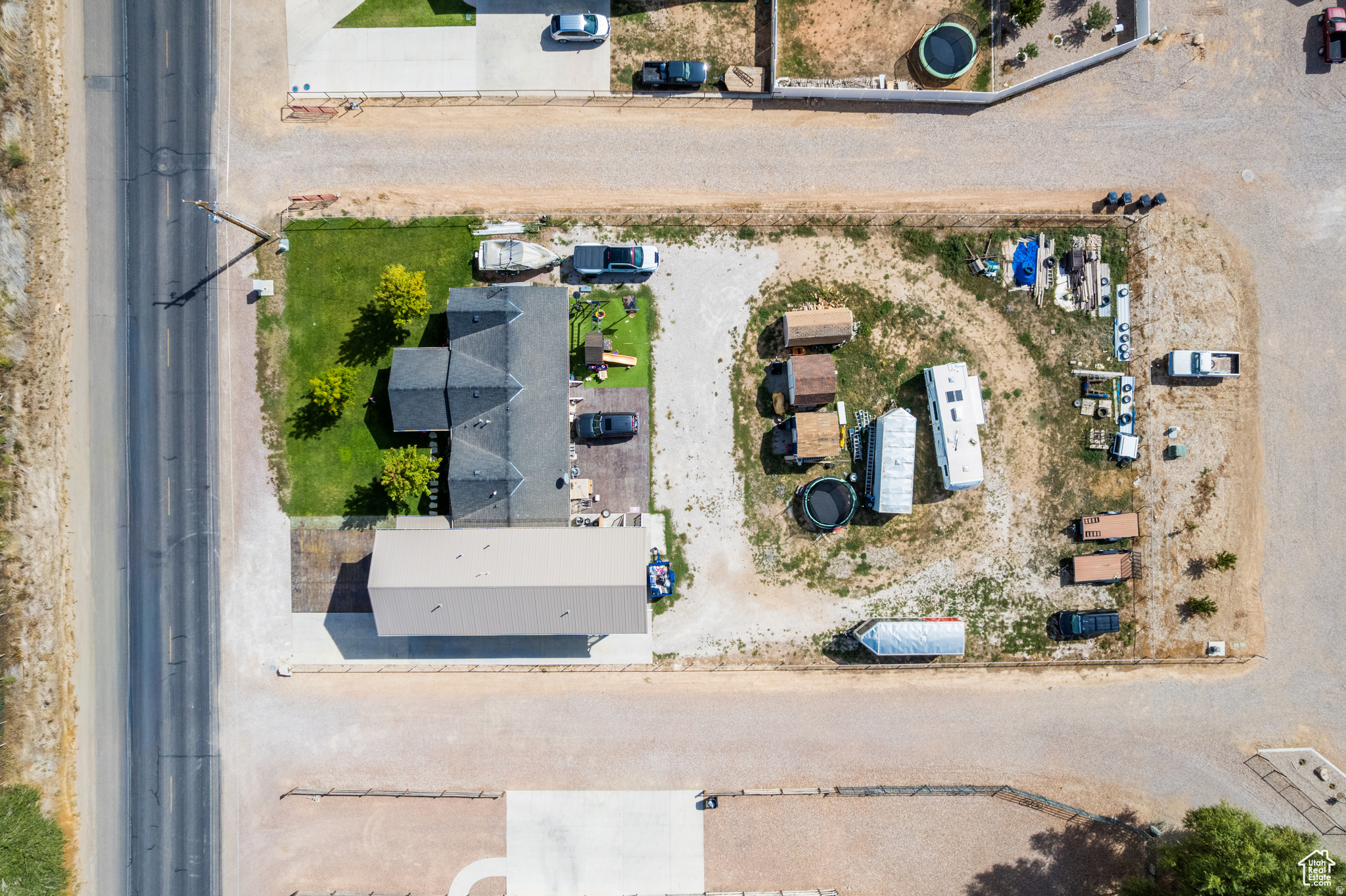 main property photo 18