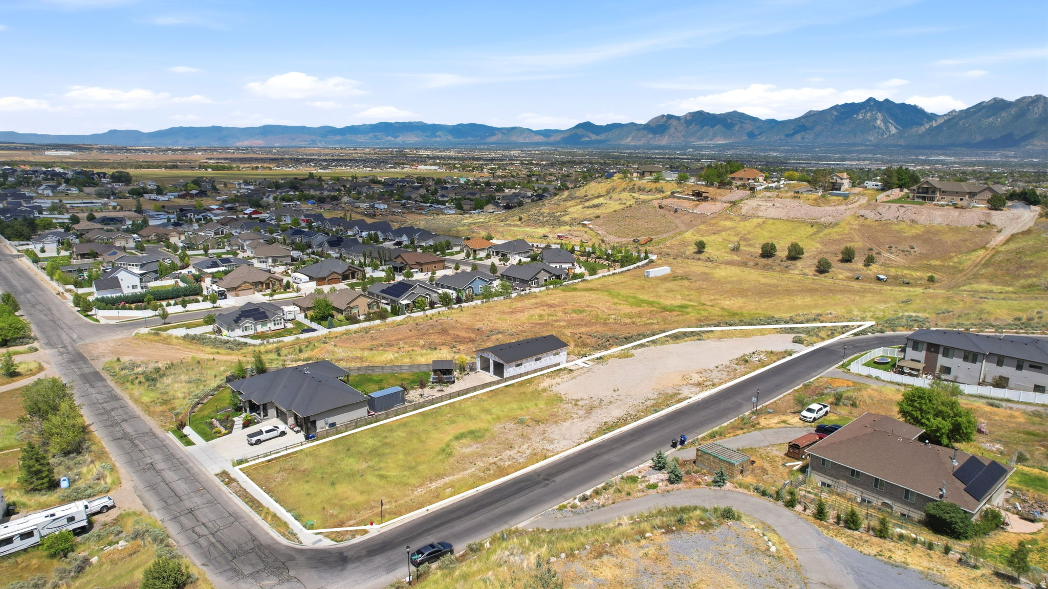 main property photo 11