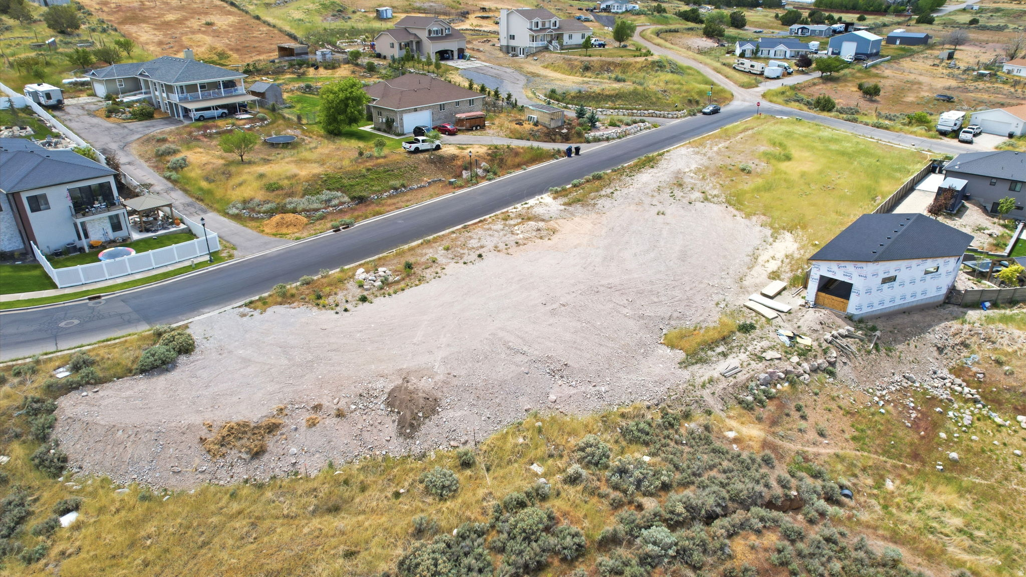 main property photo 14