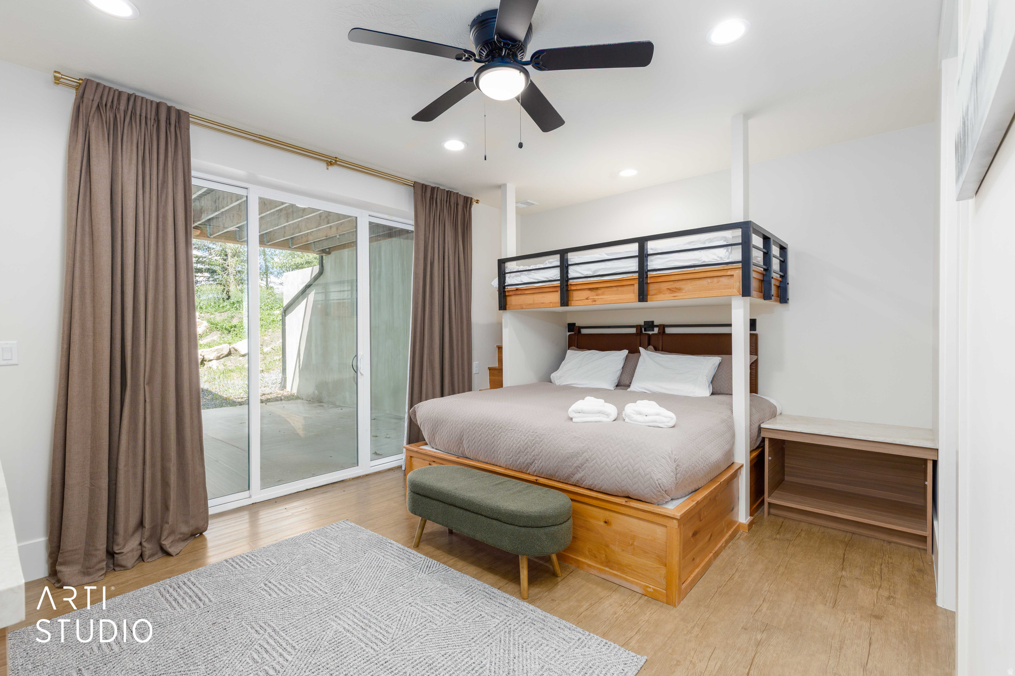 main property photo 48